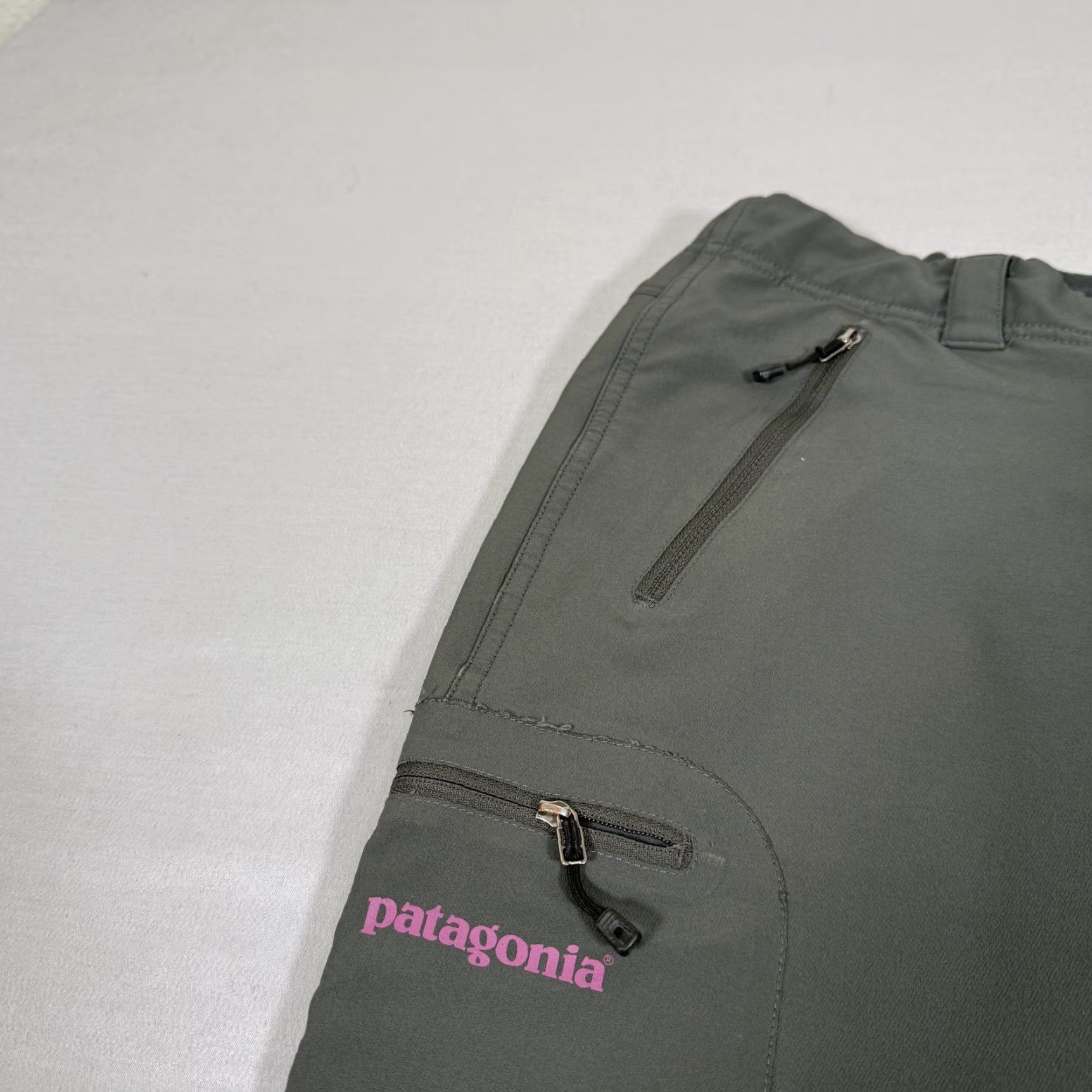 Patagonia Patagonia Pants Womens 4 Gray Cargo Lightweight Outdoor Hike Climb Size 27" / US 4 / IT 40 - 3 Thumbnail