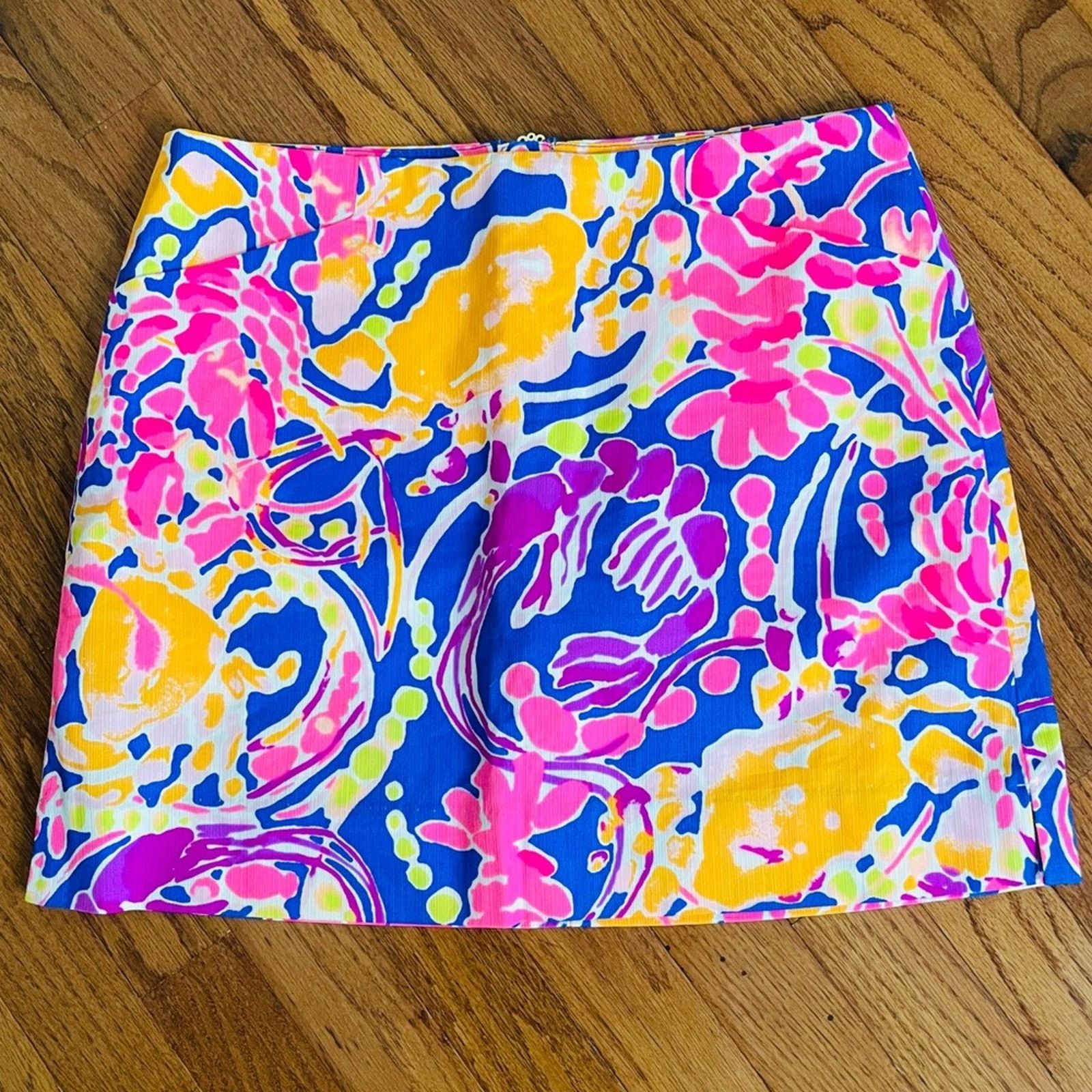 Lilly Pulitzer Lilly Pulitzer Marigold Catch And Release Skort Size 26" / US 2 / IT 38 - 10 Thumbnail