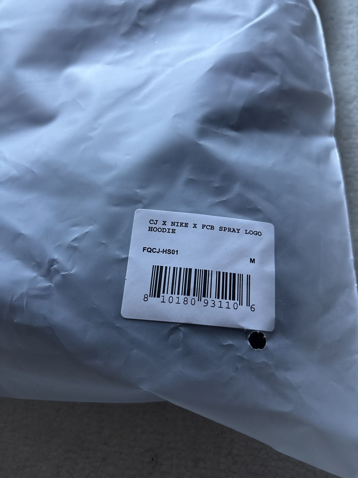 Travis Scott CJ x NIKE x FCB SPRAY LOGO HOODIE Size US M / EU 48-50 / 2 - 7 Thumbnail