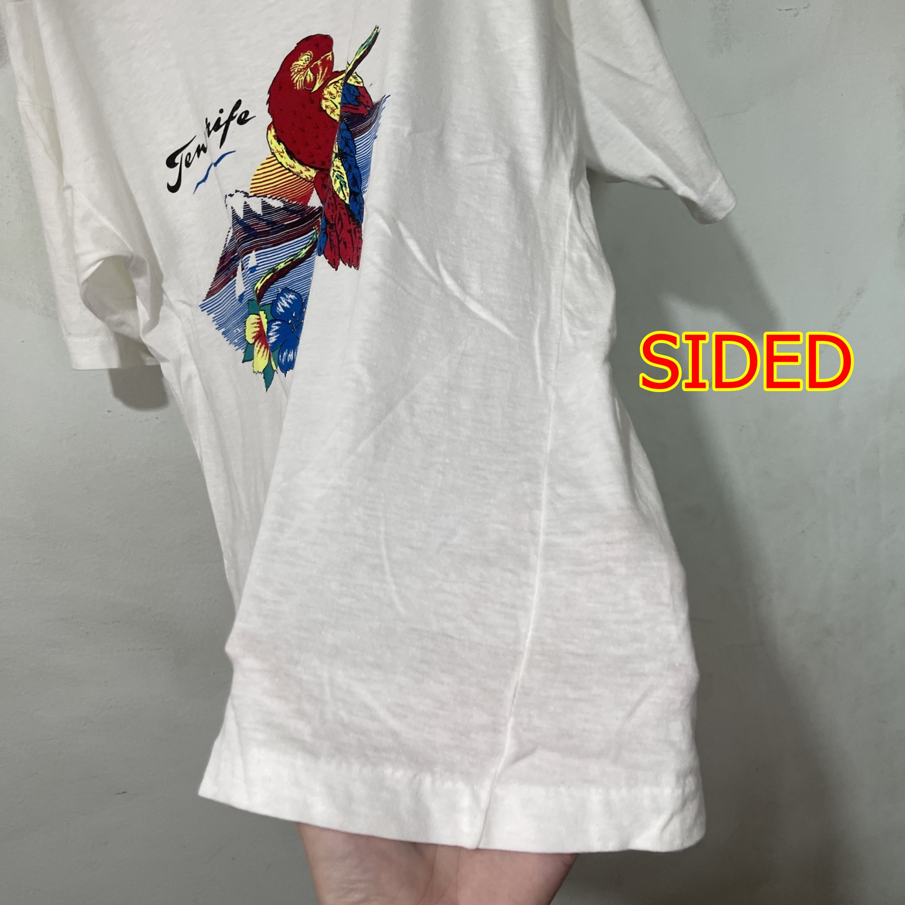 Vintage Vintage 90s Tenerife Parrot T-Shirt Size US M / EU 48-50 / 2 - 5 Thumbnail