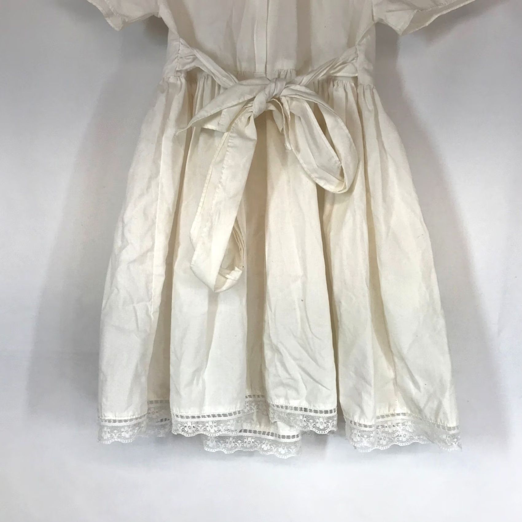 Vintage VINTAGE Gunne Sax Girls Dress Ivory Lace Prairie 4 USA Short Sleeve 1980s Victorian Style Garden Party Girls Size ONE SIZE - 6 Thumbnail
