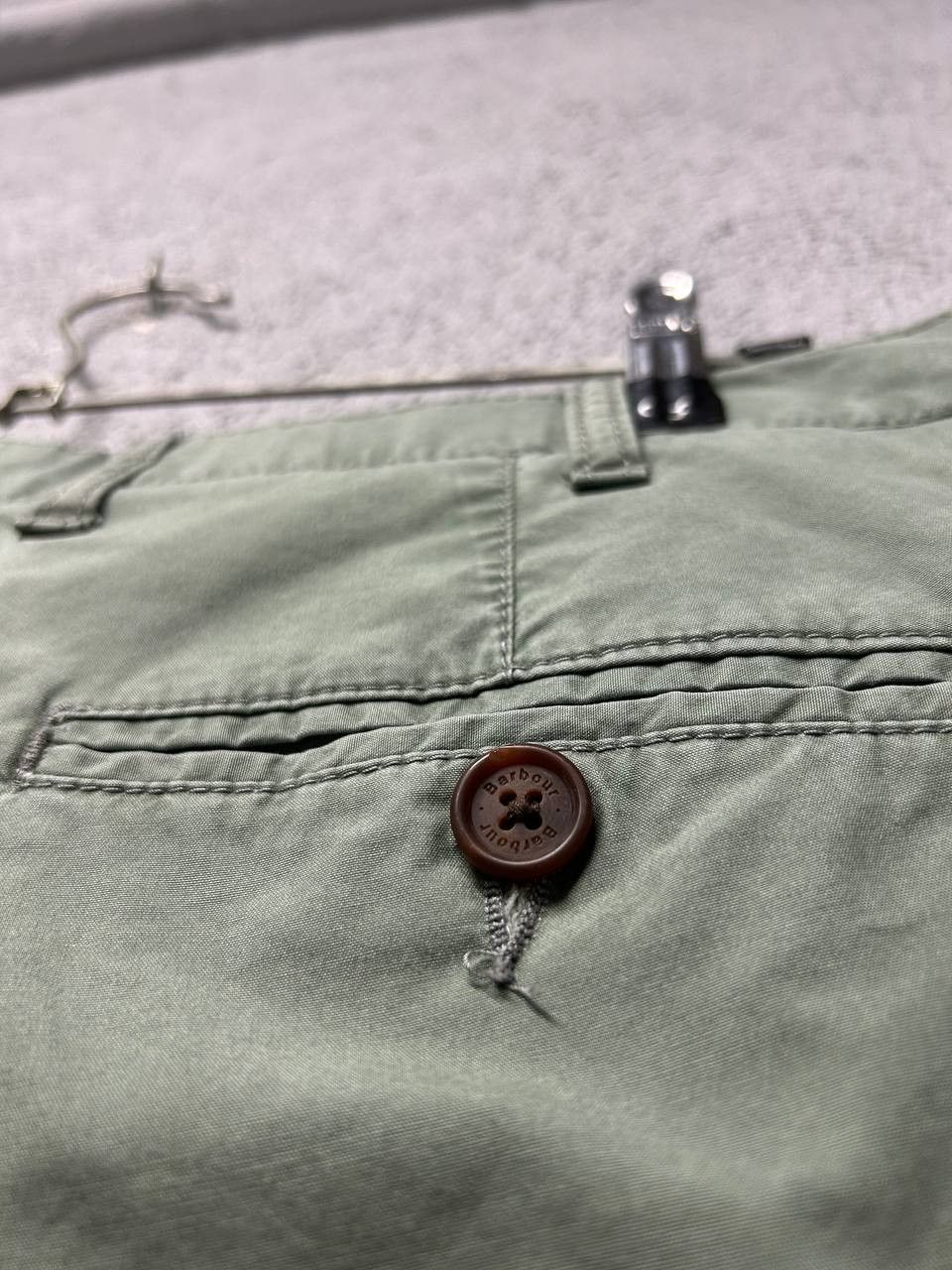 Barbour Barbour mens chino pant size W34 / L Size US 34 / EU 50 - 8 Thumbnail