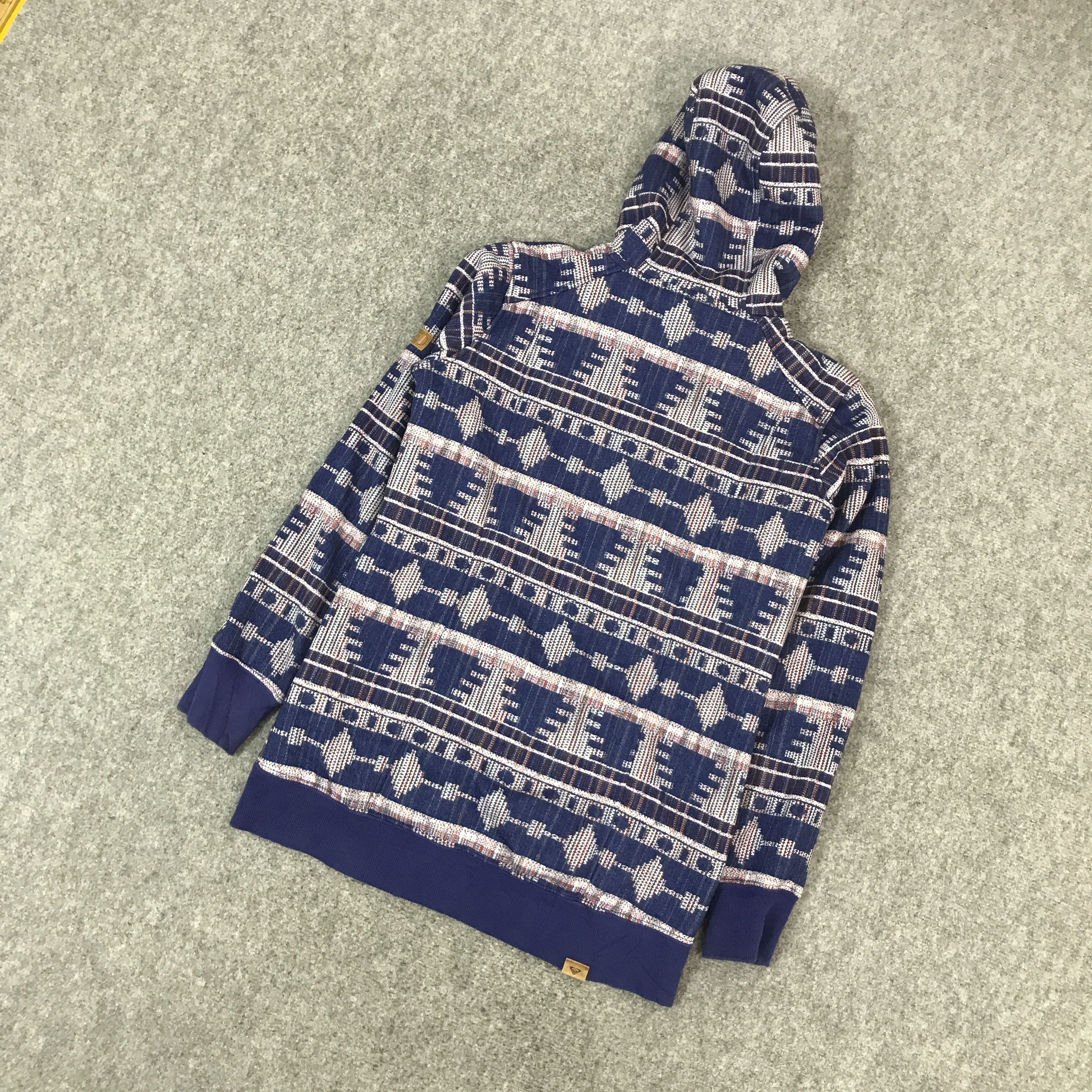 Japanese Brand JAPAN ROXY NAVAJO DESIGN HOODIES JACKET Size US M / EU 48-50 / 2 - 6 Thumbnail