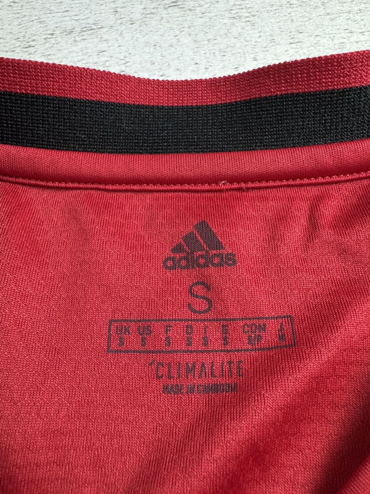 Adidas Vintage Manchester United 2019/2020 Red Soccer Football T Shirt Jersey Kit Size US S / EU 44-46 / 1 - 12 Thumbnail