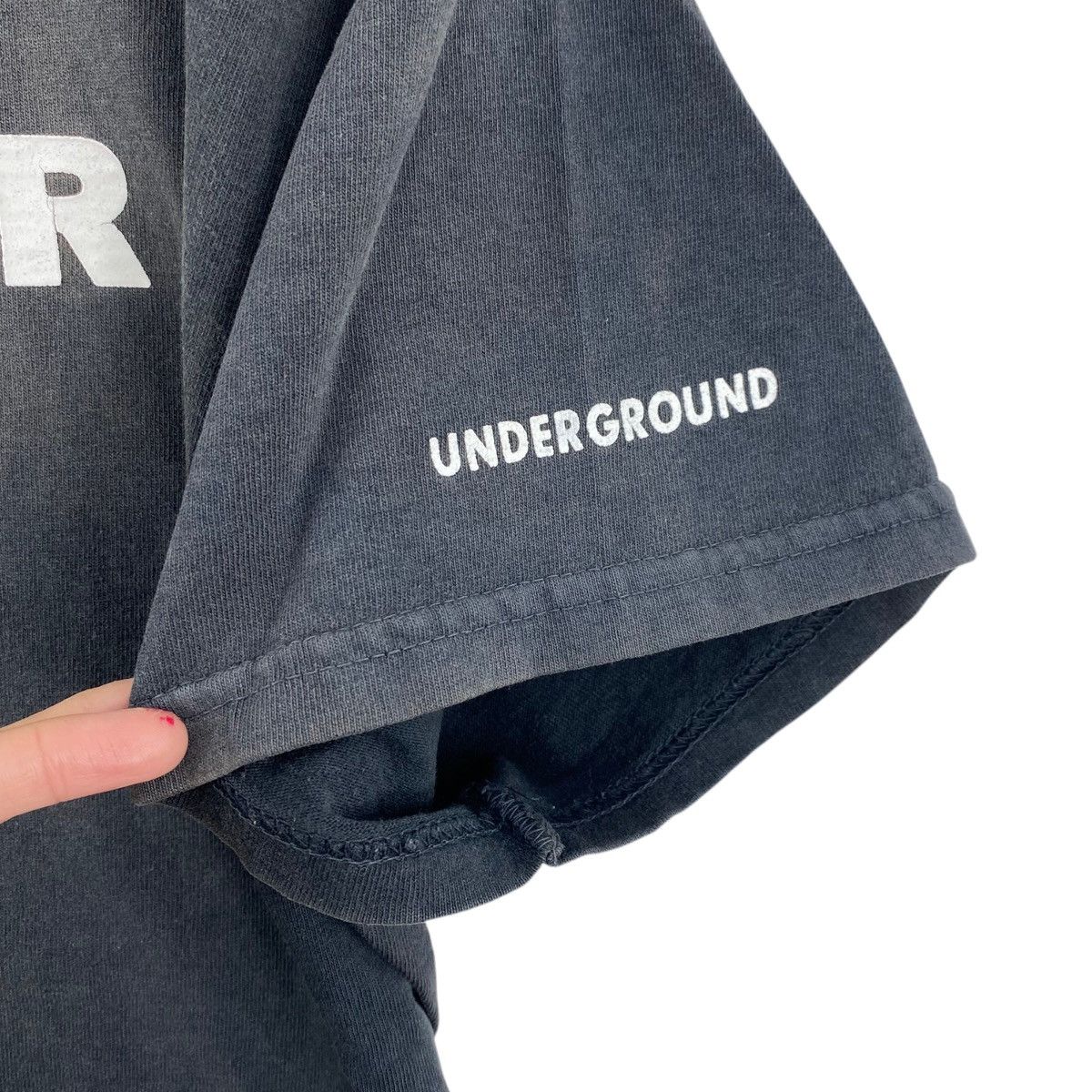 Vintage Vintage SONGWRITER TOM YORK Radiohead Underground Band Shirt Size US L / EU 52-54 / 3 - 3 Thumbnail