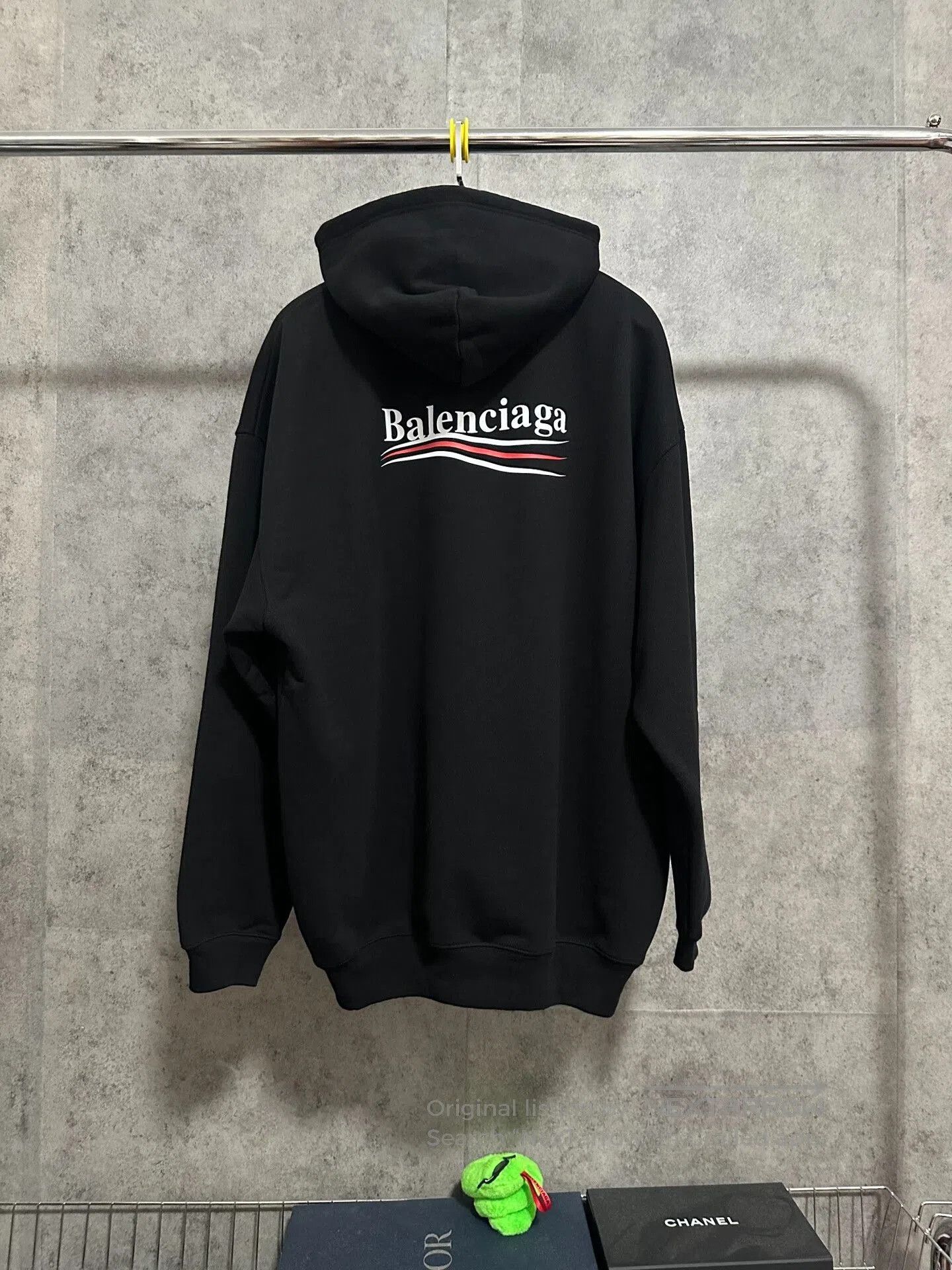 Balenciaga balenciaga black logo hoodie sweatshirt. Size US S / EU 44-46 / 1 - 4 Thumbnail