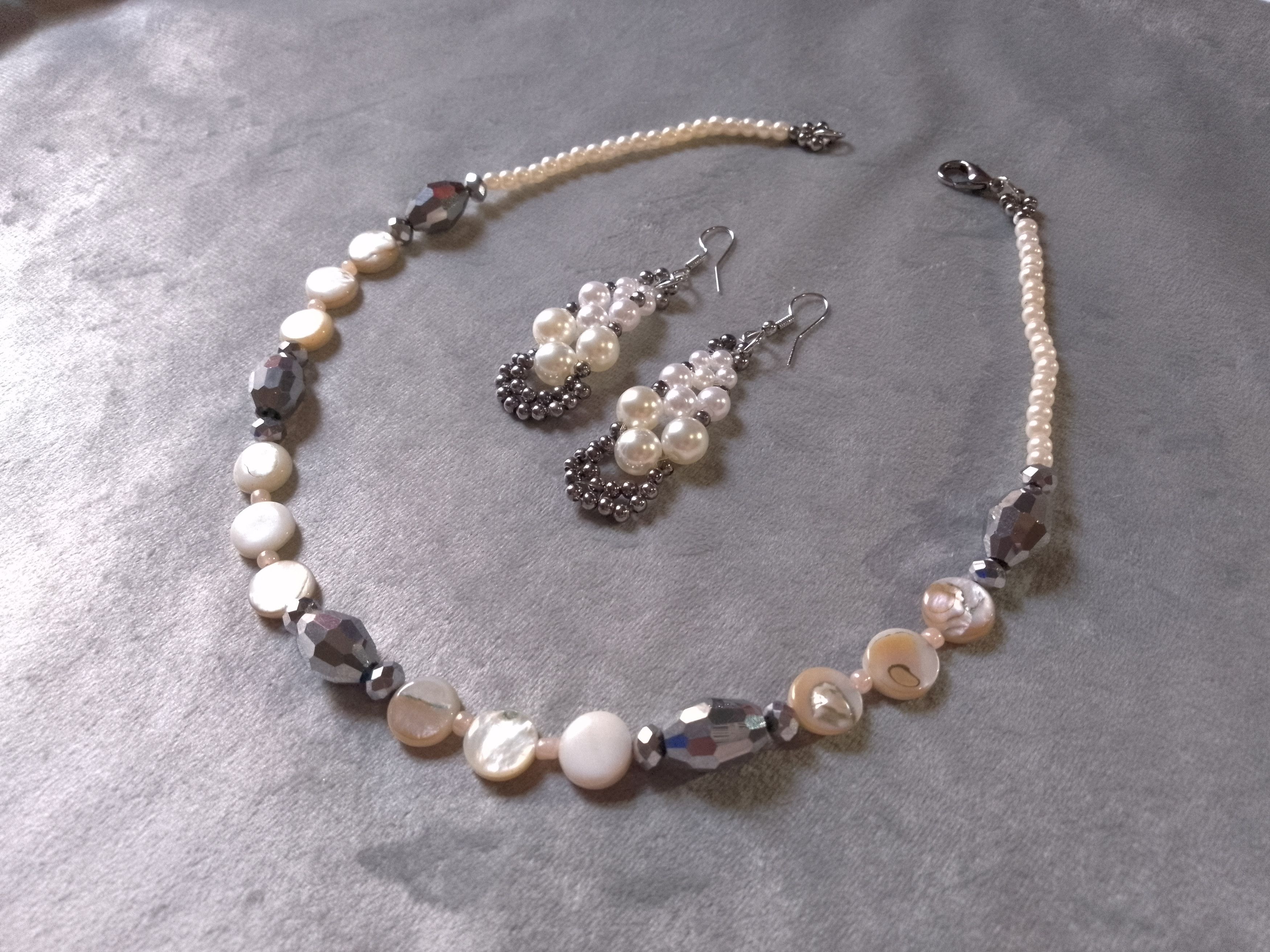 Handmade Necklace Mother Of Pearl+ Crystals+Pearl Earrings. Size ONE SIZE - 7 Thumbnail