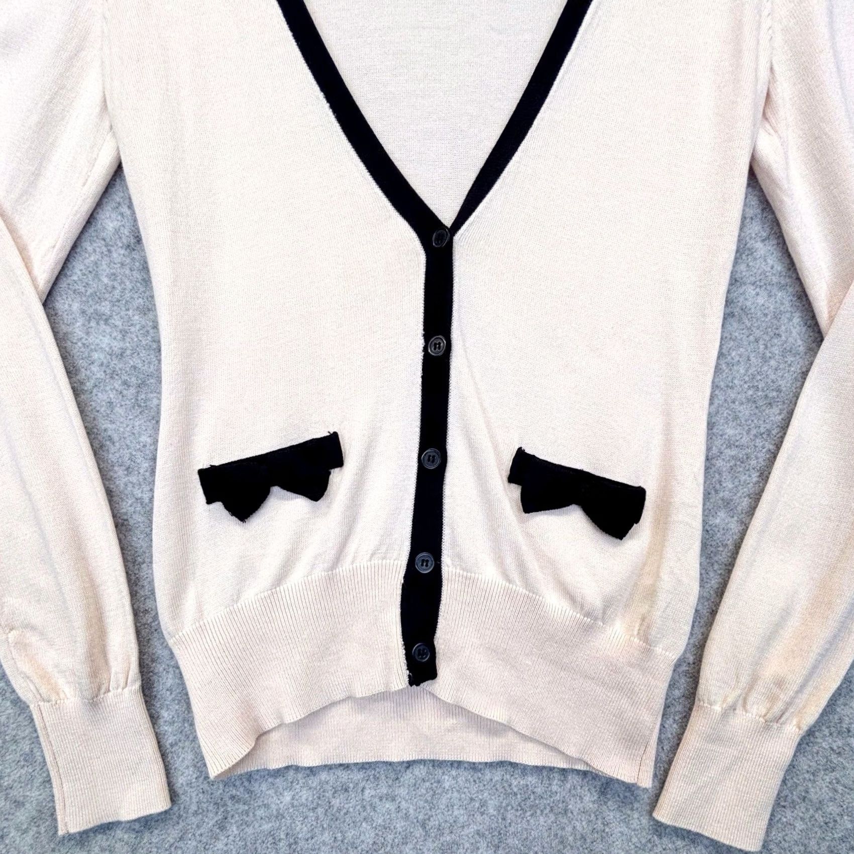 H&M H&M Cardigan Jumper Pink Bow Button Up Womens Size S Small Defects New with Defects Vintage: No (remove?) Size S / US 4 / IT 40 - 6 Thumbnail