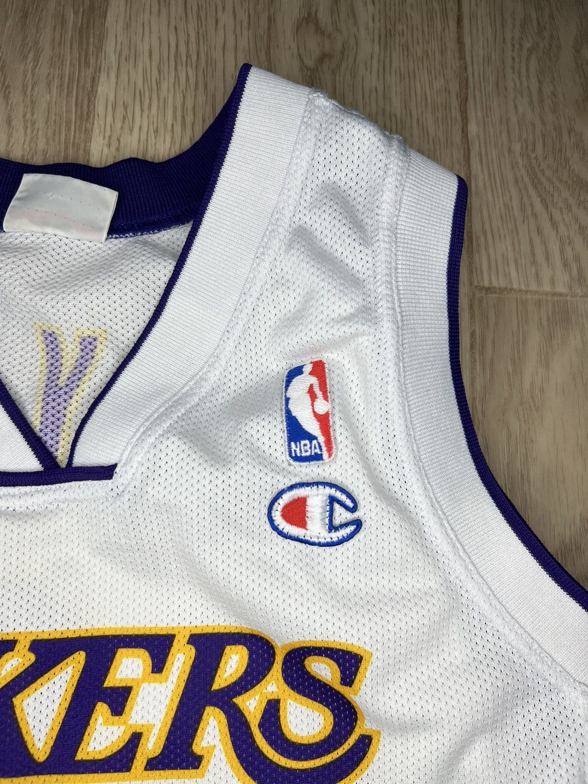 Champion × NBA Vintage Champion NBA Lakers #8 Jersey Tee Shirt Size US S / EU 44-46 / 1 - 6 Thumbnail