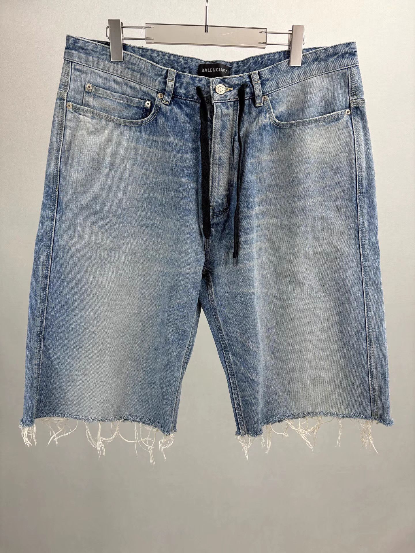 Balenciaga BALENCIAGA Drawstring Washed Distressed Denim Shorts Size US 28 / EU 44 - 1 Thumbnail