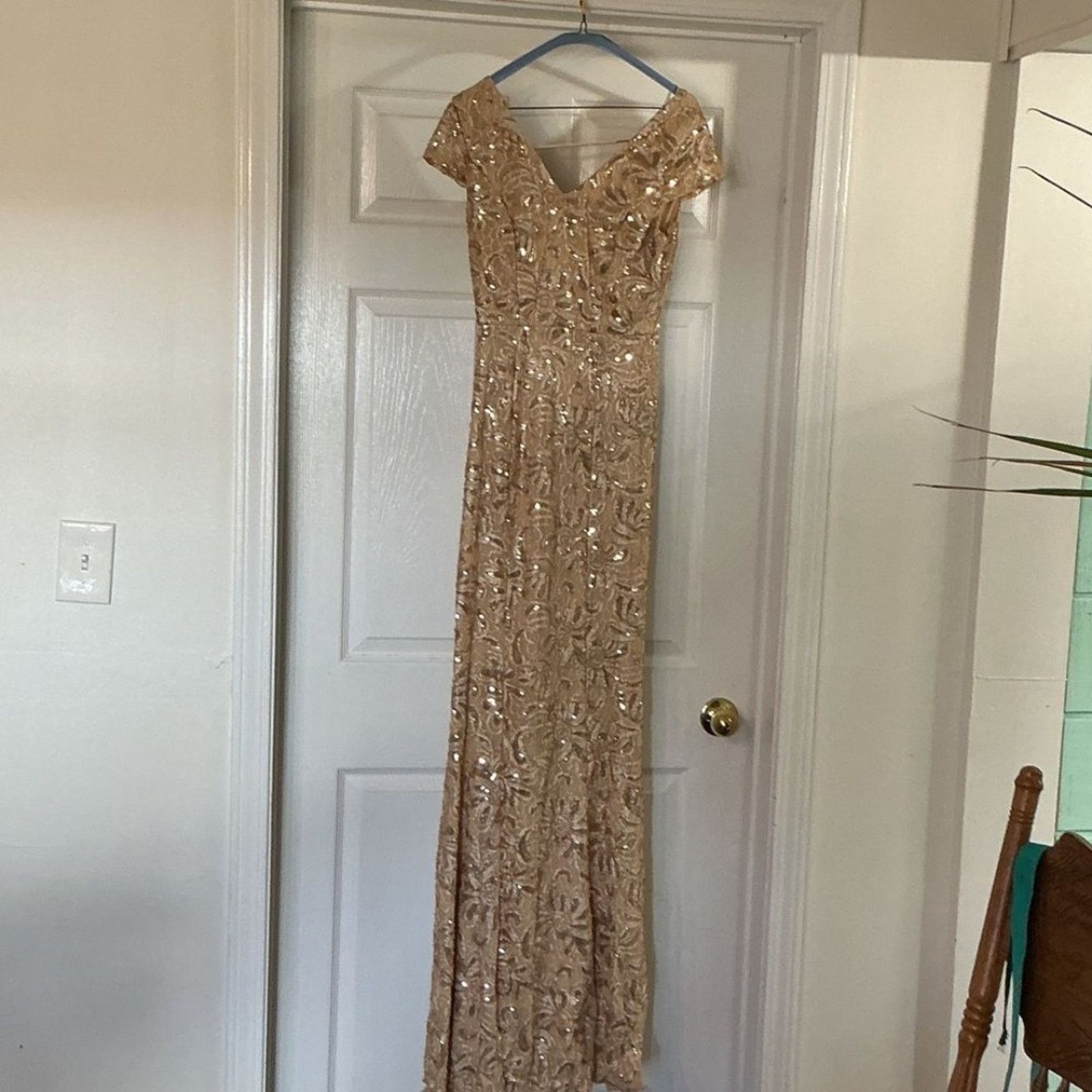 Other Maria Cristina Gold Sequin Gown Formal Off Shoulder Size M Size M / US 6-8 / IT 42-44 - 1 Thumbnail