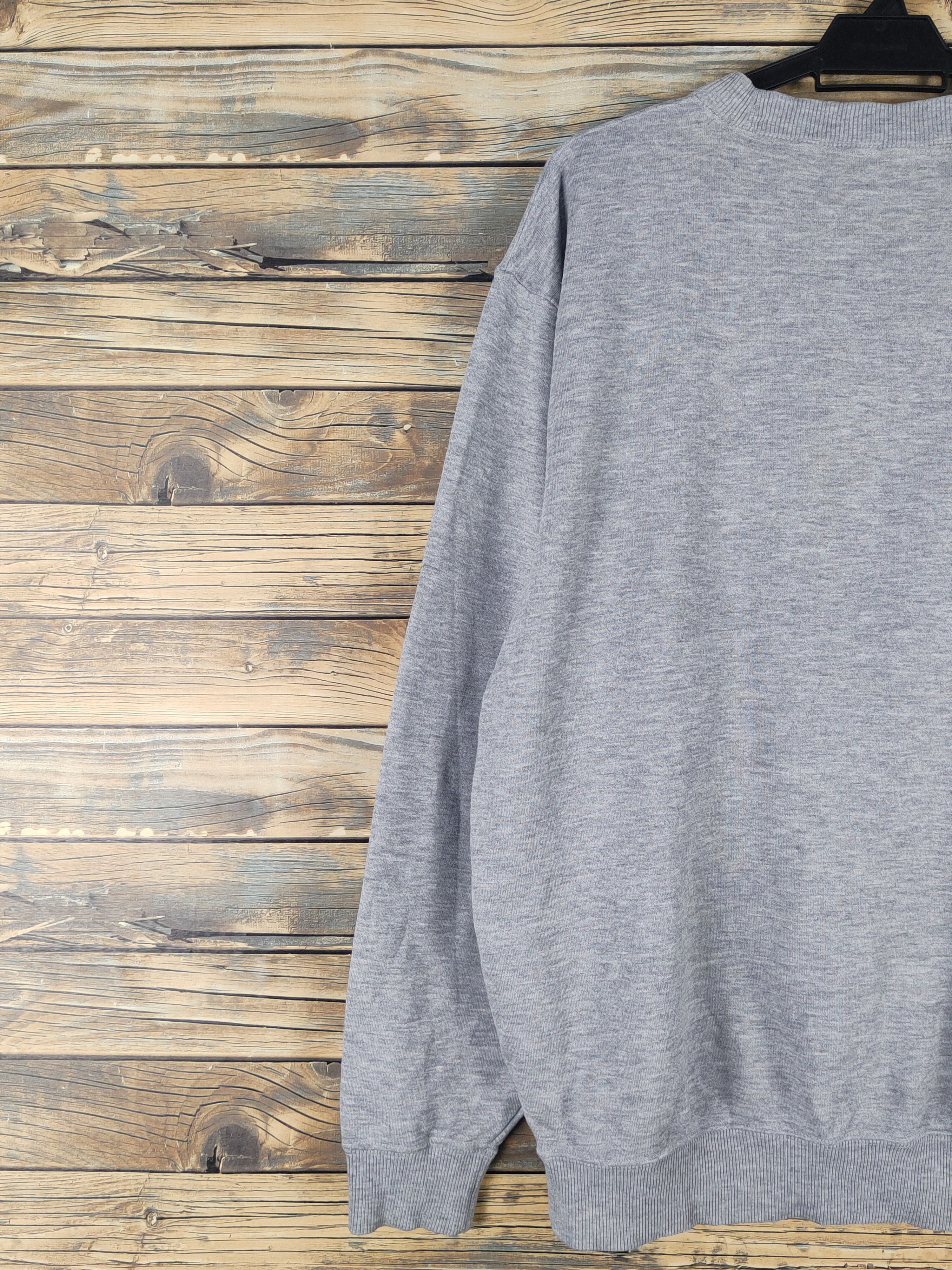 Japanese Brand × Vintage Uniqlo vintage plain Gray Sweatshirts #W1551 Size US XL / EU 56 / 4 - 8 Thumbnail