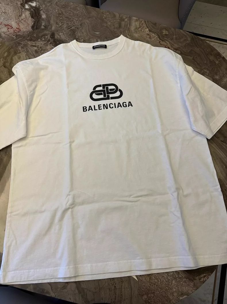 Balenciaga Balenciaga Lock扣 Short Sleeve T-Shirt White L Size Size US L / EU 52-54 / 3 - 1 Thumbnail