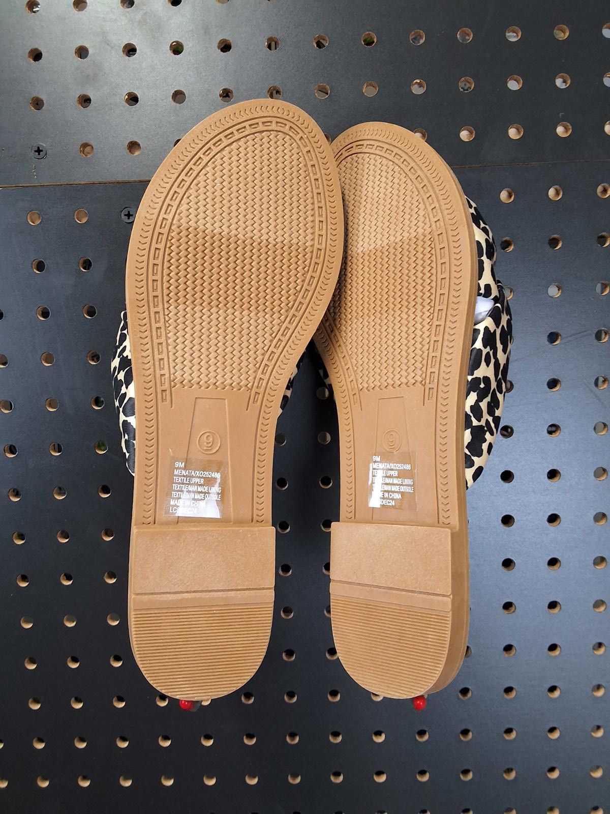 XOXO Chic Cheetah Knot Sandals - Step Up Your Style! Size US 9 / IT 39 - 3 Thumbnail