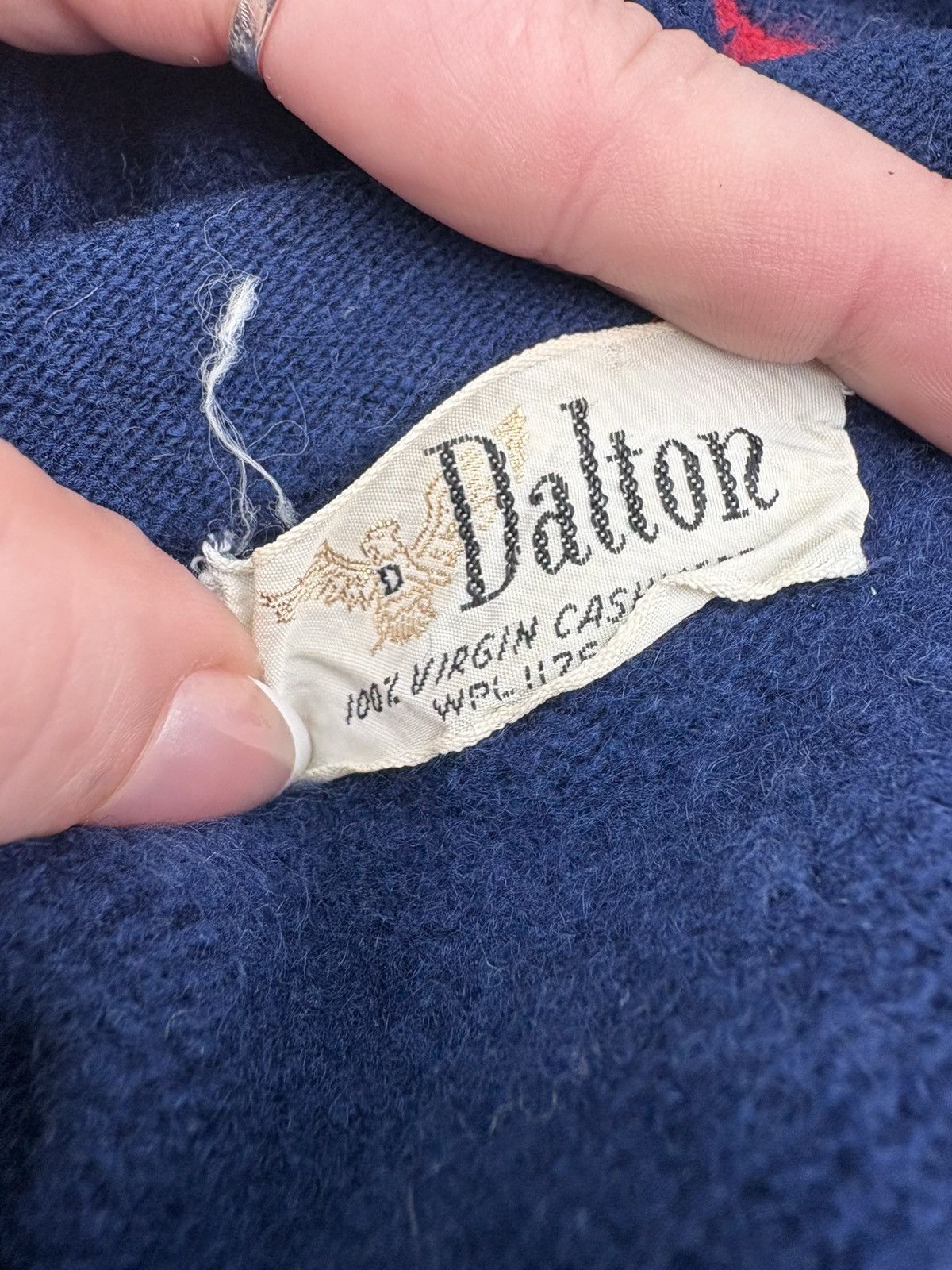 Vintage 1950’s 100% cashmere Dalton Button up sweater Size S / US 4 / IT 40 - 2 Thumbnail
