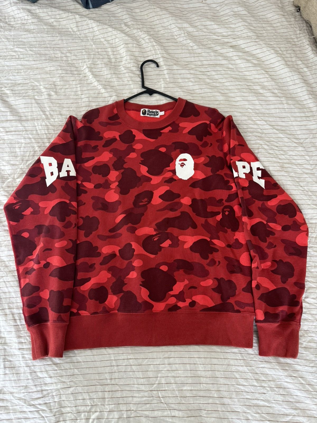 Bape Color Camo Crewneck Size US L / EU 52-54 / 3 - 1 Thumbnail