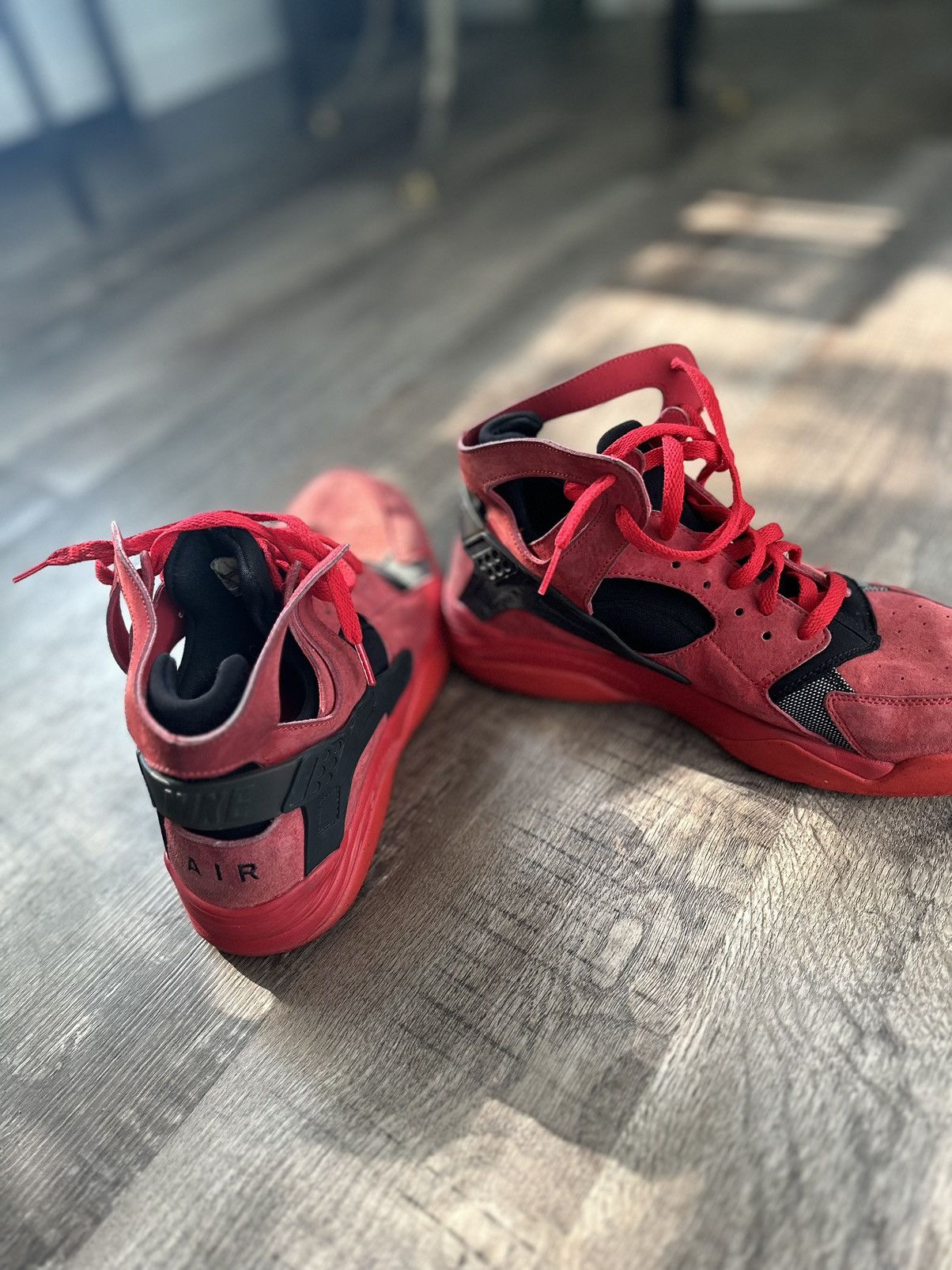 Nike Air Flight Huarache University Red Black 2014