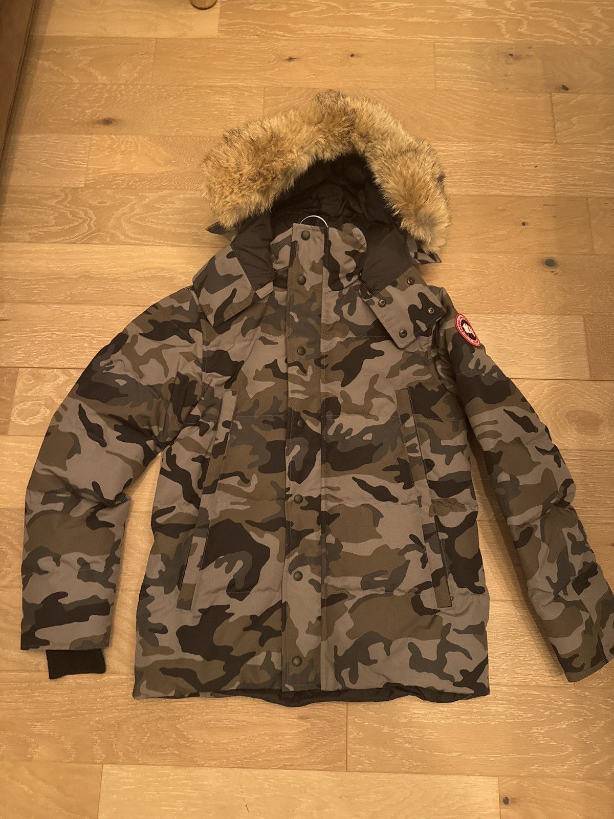 Canada Goose Canada Goose Wyndham Down Parka Size US M / EU 48-50 / 2 - 2 Thumbnail