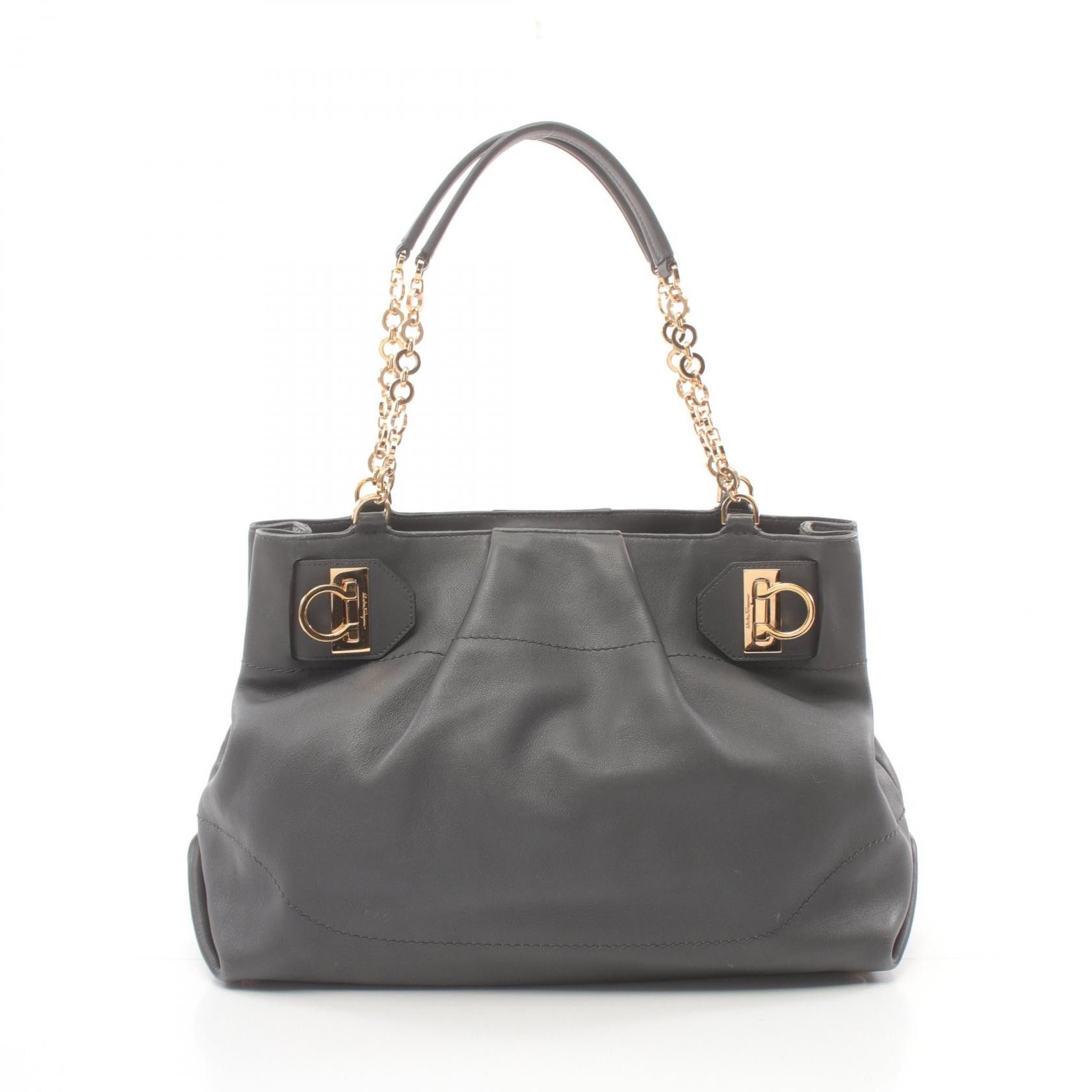 Salvatore Ferragamo Salvatore Ferragamo Gancini Leather Shoulder Bag Leather Shoulder Bag EE-21 D477 in Good Condition Size ONE SIZE - 1 Thumbnail