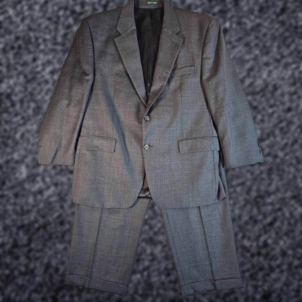 Ralph Lauren VINTAGE Lauren By RALPH LAUREN 2 Piece Suit Mens 44 Short 33x29 Grey Wool Classic 100% Wool Business Formal Party/Cocktail Travel Wedding Mens Size US 44 / EU 60 - 1 Thumbnail