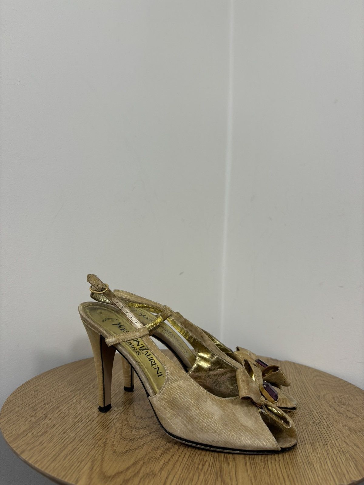 Vintage Yves Saint Laurent Vintage Gold Silk Satin Slingback Heels Size US 7.5 / IT 37.5 - 4 Thumbnail