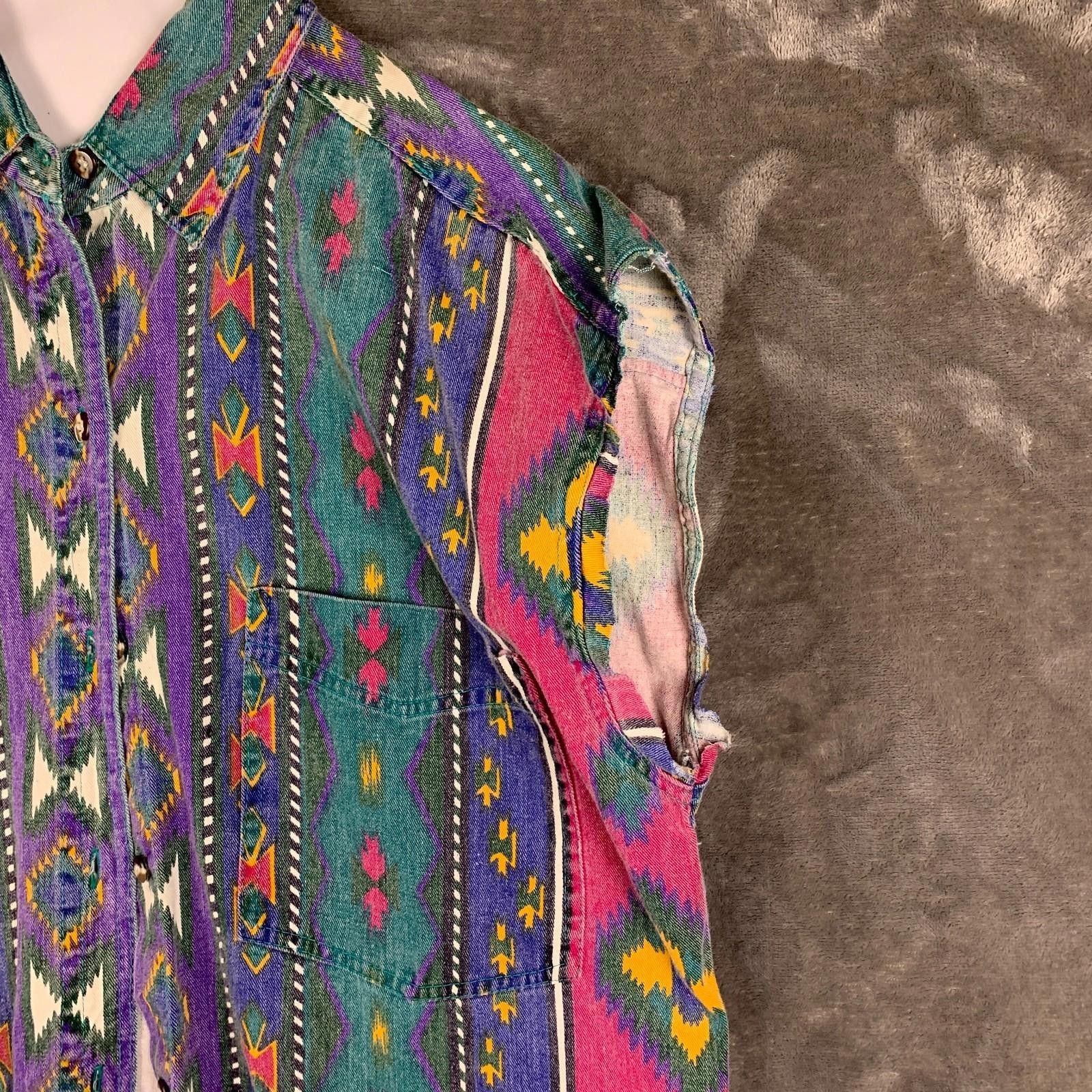 Designer Vintage Womens QUIZZ DENIM Sleeveless Shirt Aztec Size S 300 Size S / US 4 / IT 40 - 3 Thumbnail