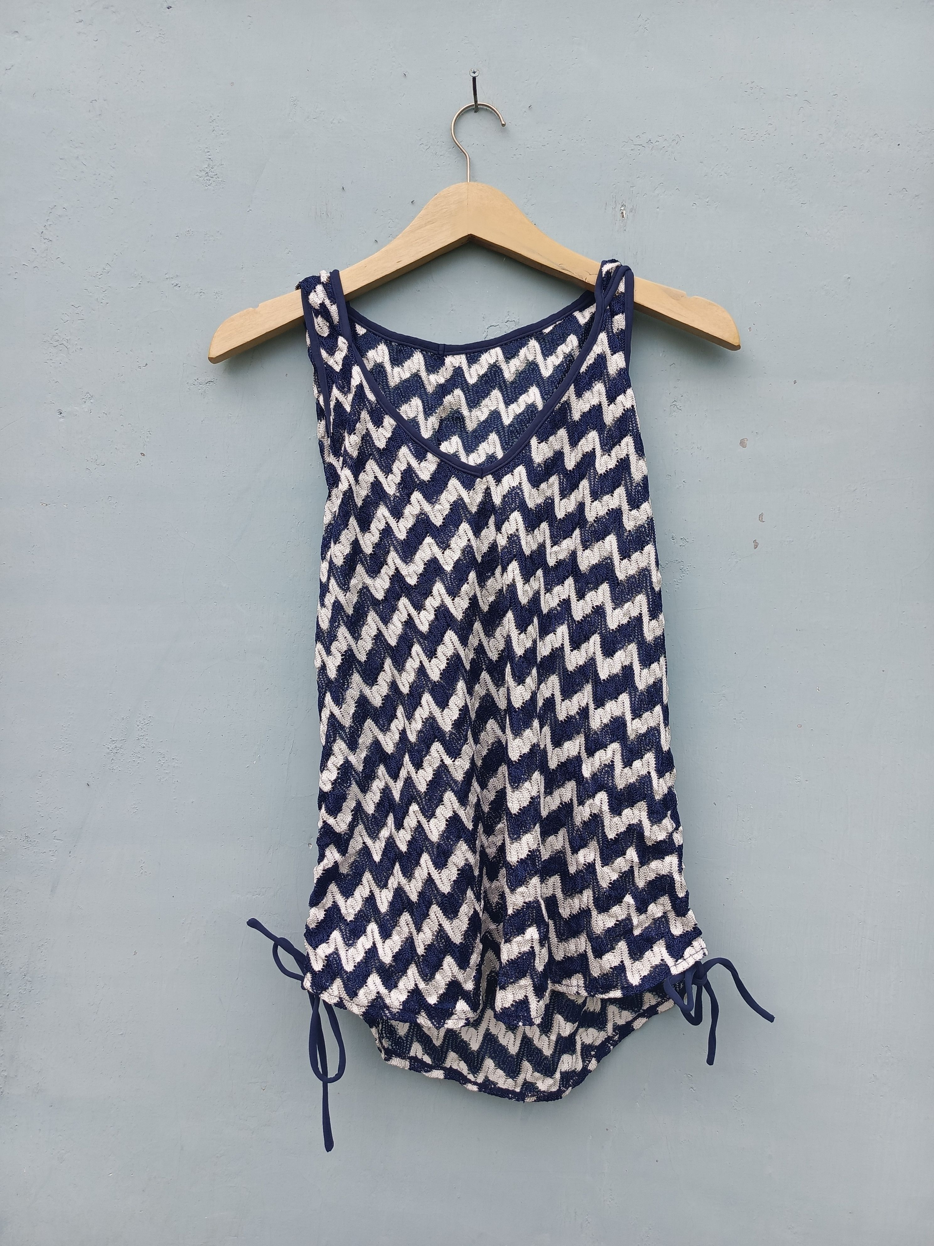 Homespun Knitwear Elle pattern sleeveless tank tops hoodie Size S / US 4 / IT 40 - 1 Thumbnail