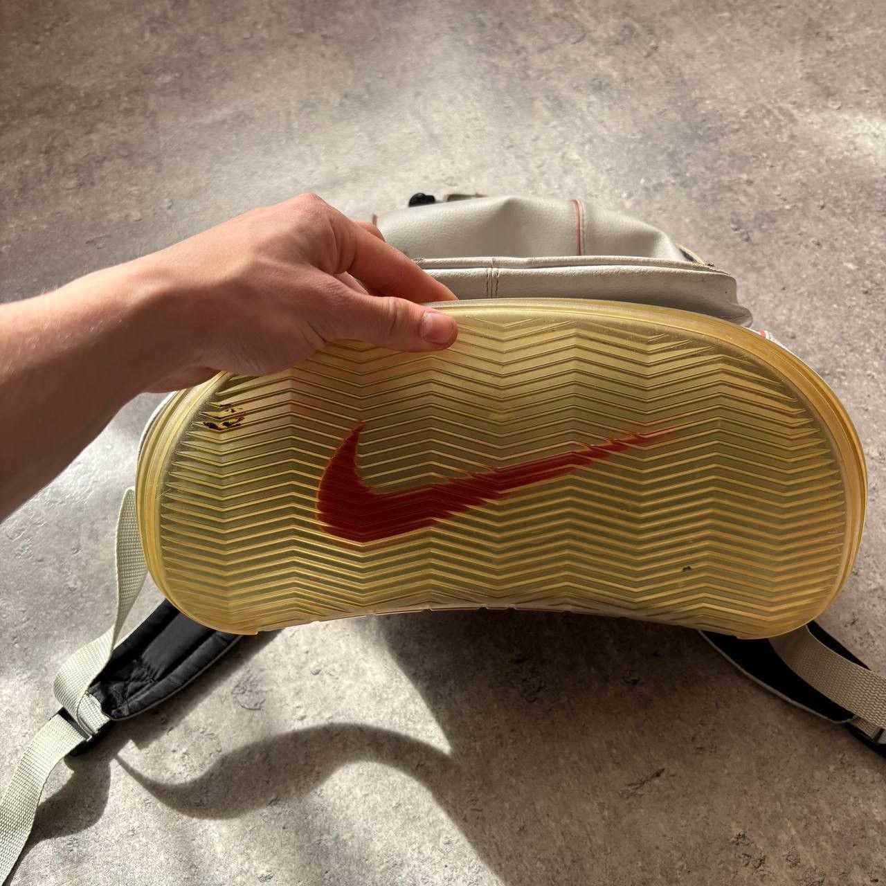 Nike Vintage Nike Leather Swoosh BackPack Air Max Size ONE SIZE - 3 Thumbnail