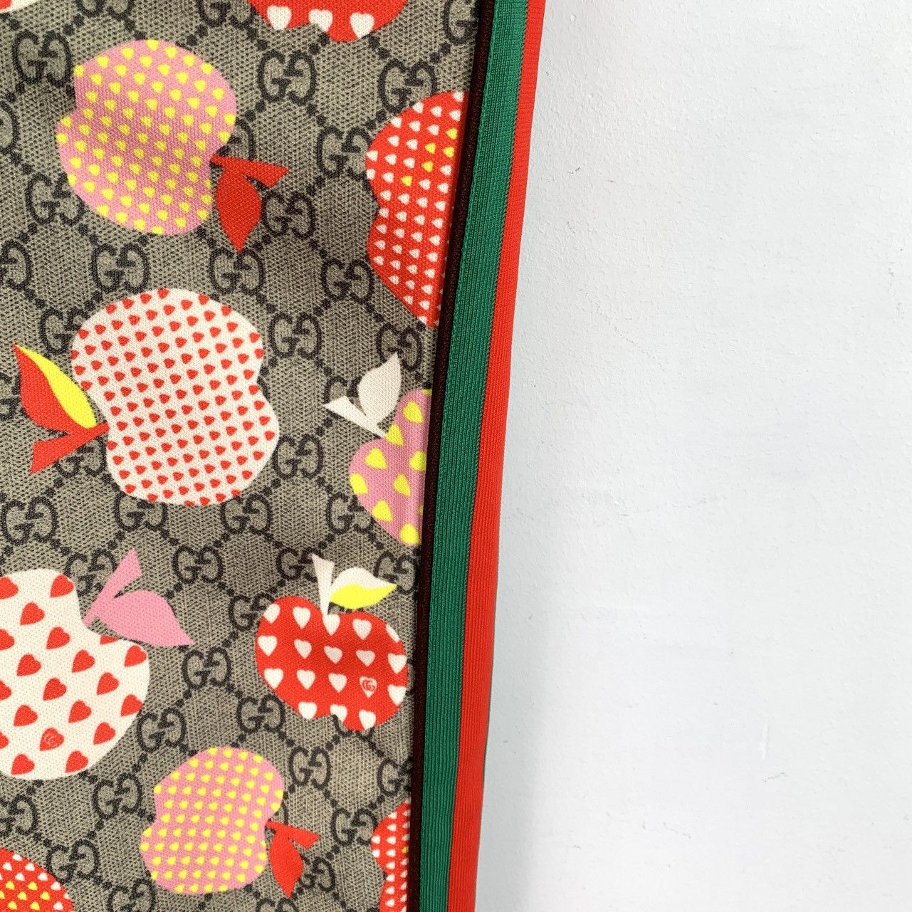 Gucci Gucci Apple Logo Jacquard All-over Print Sweatpants K26WX Size 26" / US 2 / IT 38 - 4 Thumbnail