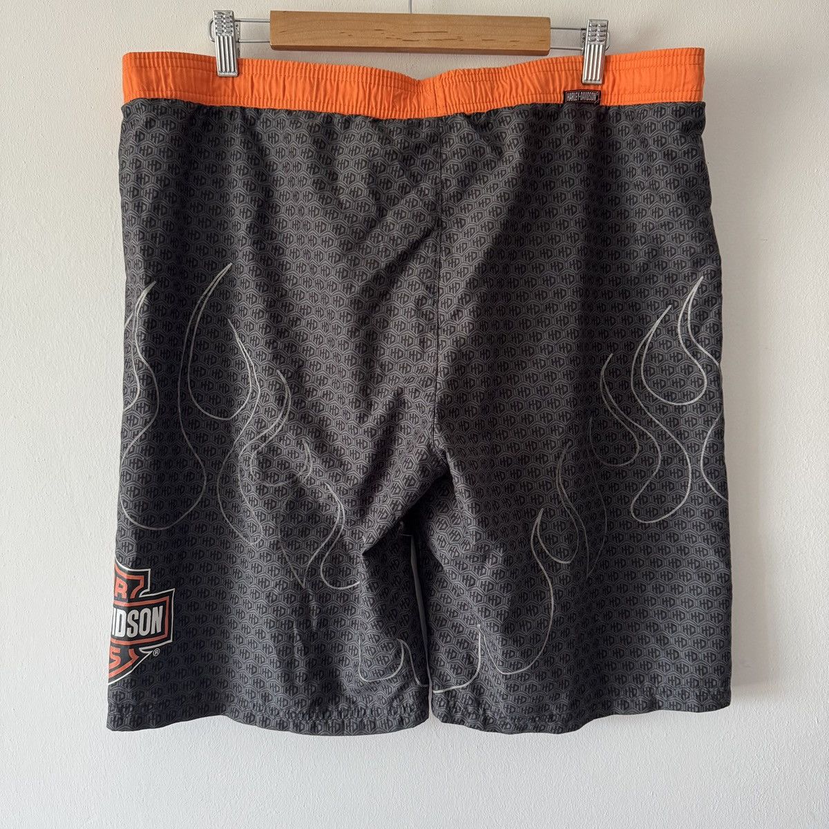Harley Davidson 🔥 Harley-Davidson Flame Logo Shorts Size US 34 / EU 50 - 2 Thumbnail