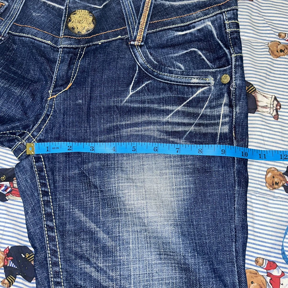 Ed Hardy 🦋 Red Pepper Embroidery Wing Jeans Size 32" / US 10 / IT 46 - 22 Thumbnail
