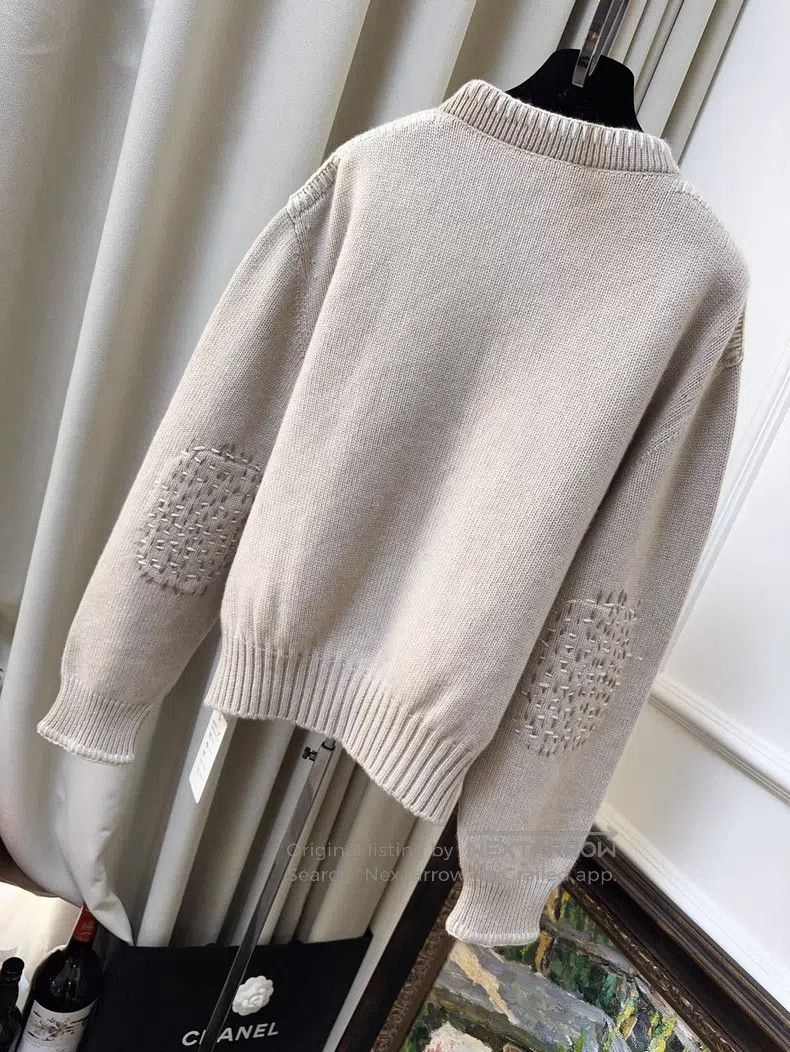 Loro Piana Loro Piana Oatmeal Embroidered Long Sleeve Knit Cardigan Size M / US 6-8 / IT 42-44 - 2 Thumbnail