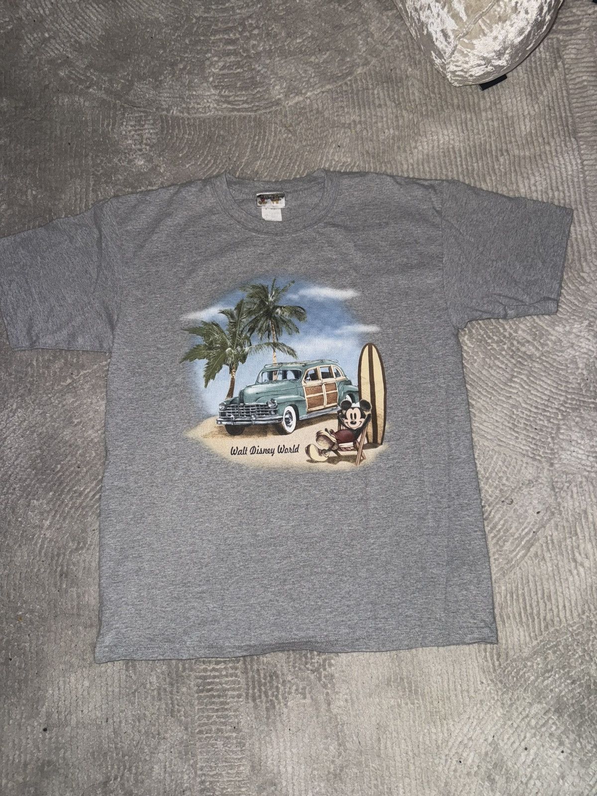 Disney Vintage Disney world Tee Size US L / EU 52-54 / 3 - 1 Thumbnail