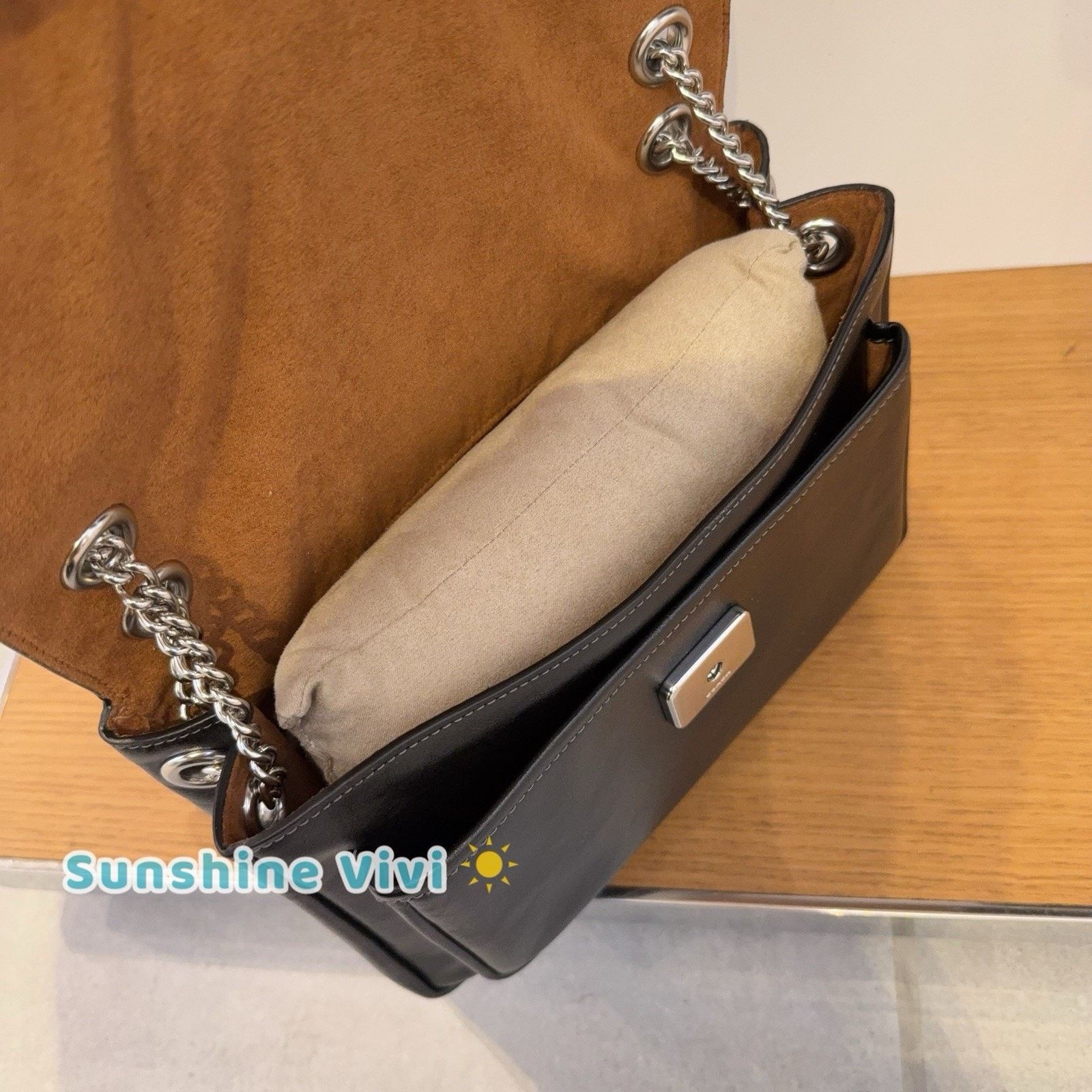 Coach NWT Coach Elodie Crossbody Bag leather CCF09 Silver Black Size ONE SIZE - 6 Thumbnail