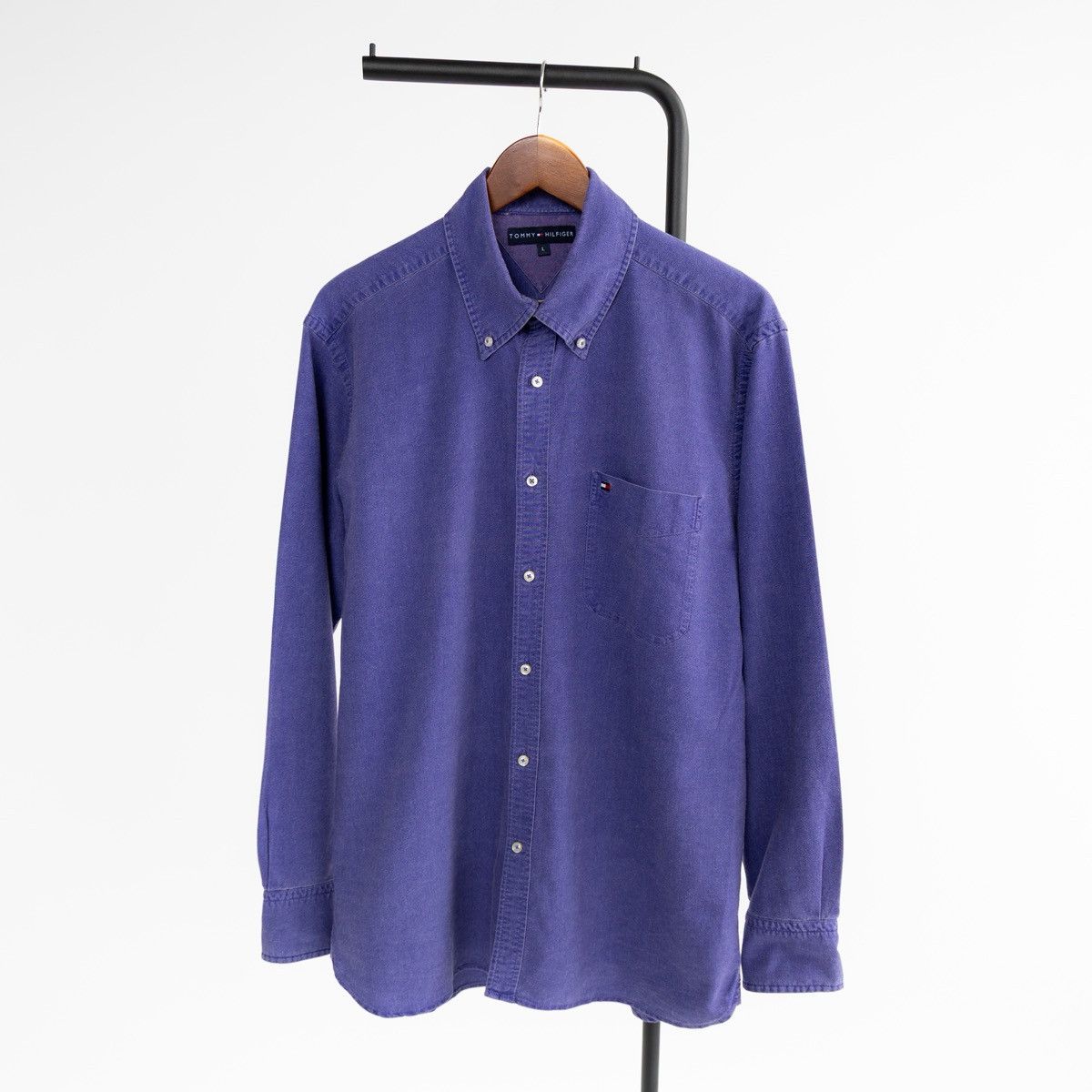 Tommy Hilfiger Tommy Hilfiger Men Vintage Y2K Violet Button Down Shirt Logo Size US L / EU 52-54 / 3 - 1 Thumbnail