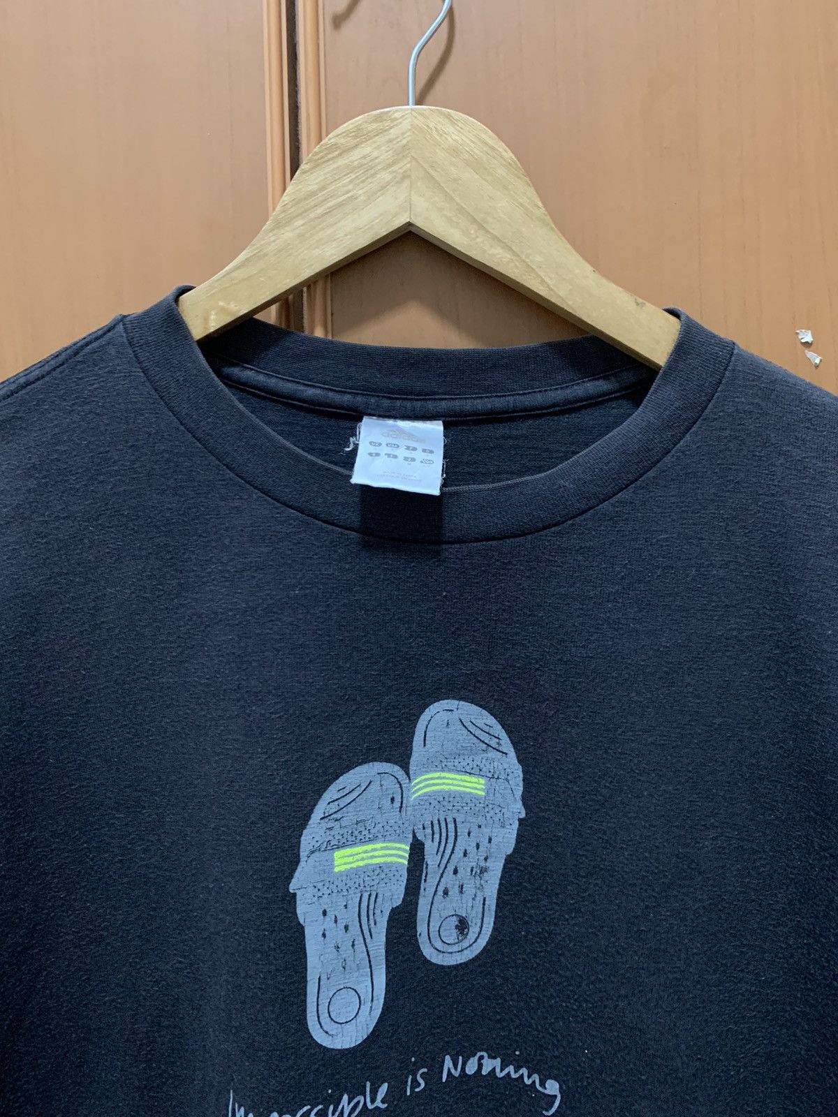 Adidas Vintage Y2K Adidas Impossible Is Nothing T-Shirt Size US S / EU 44-46 / 1 - 4 Thumbnail