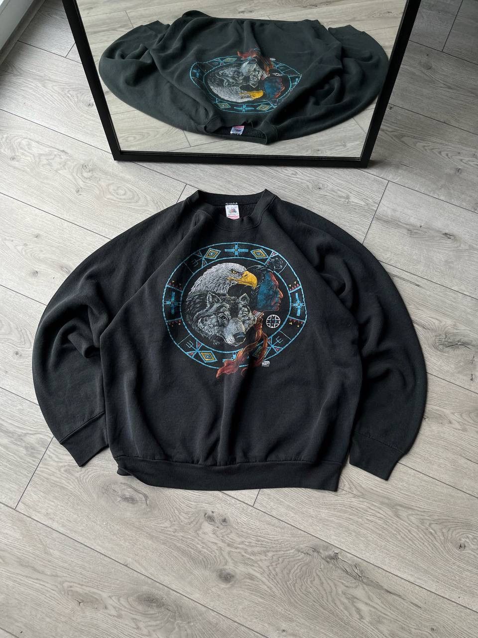 Vintage Vintage 90's Eagle Tribal Made In Usa Boxy Sweatshirt Y2K XL Size US XL / EU 56 / 4 - 2 Thumbnail