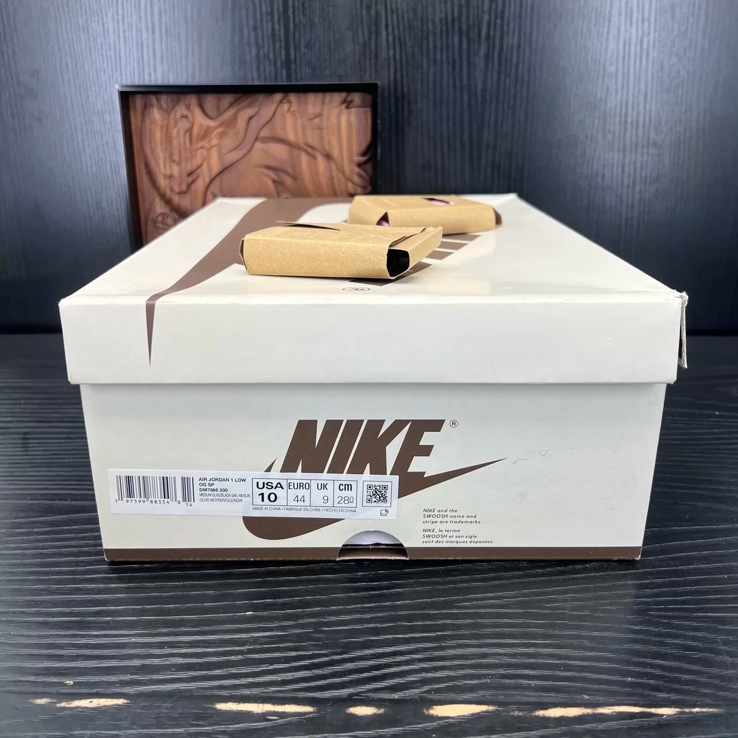 Nike Air Jordan 1 Low TS Olive Cactus Jack 44 Worn Size US 11 / EU 44 - 9 Thumbnail