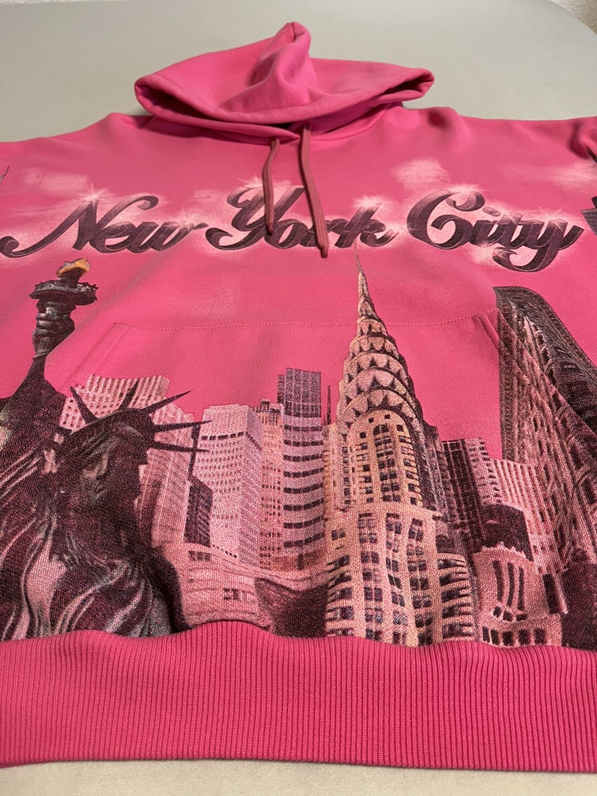 Balenciaga Balenciaga New York City Hoodie Pink // NYC // Iconic Size US S / EU 44-46 / 1 - 6 Thumbnail