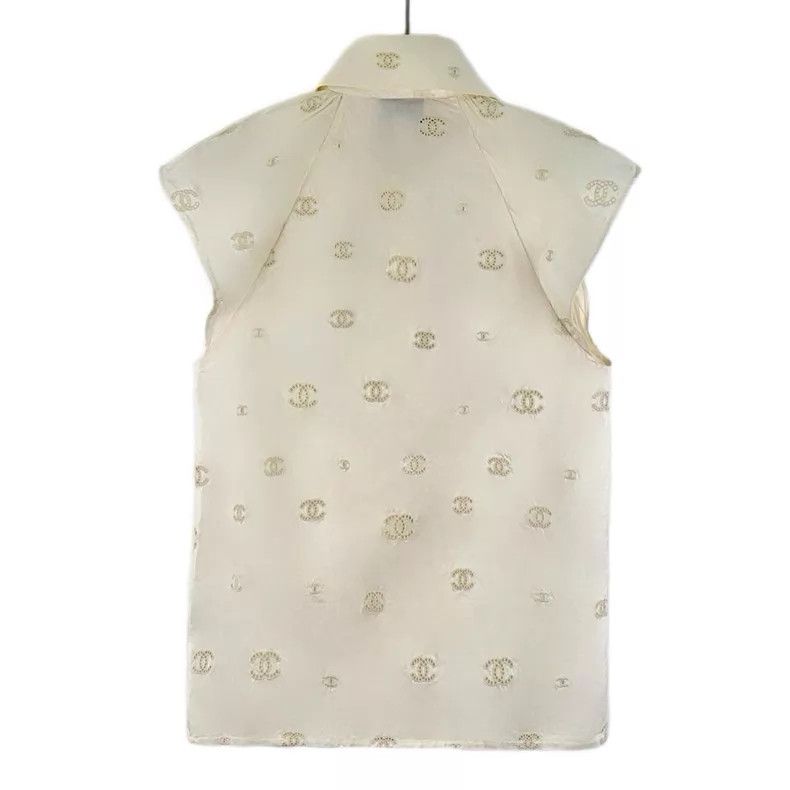 Chanel Chanel Beige double C hollow embroidery silk lapel sleevel Size XS / US 0-2 / IT 36-38 - 2 Thumbnail