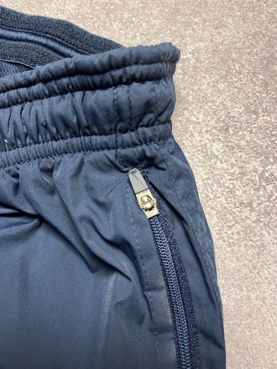 Nike × Vintage Vintage Nike Swoosh Baggy Nylon Trackpants Y2K L Size US 34 / EU 50 - 4 Thumbnail