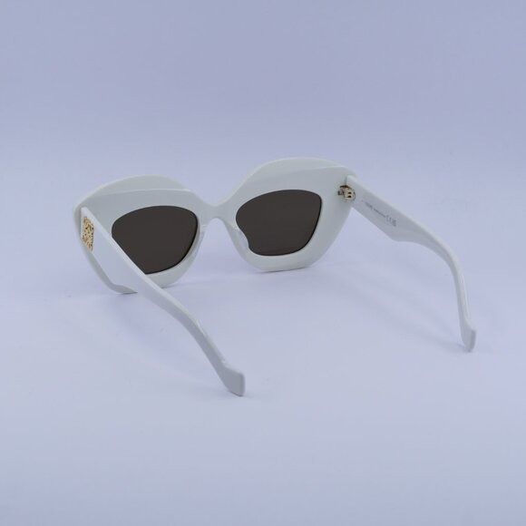 Loewe Loewe LW40127I 25E Sunglasses Ivory Cat Eye Frame, Brown Size ONE SIZE - 10 Thumbnail