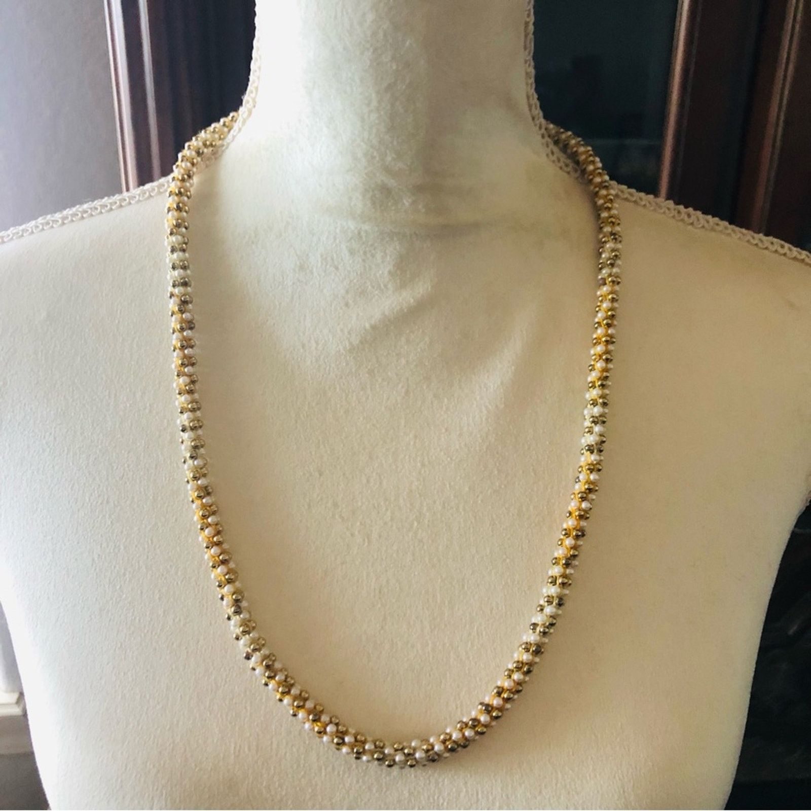 Vintage Vintage bell cap braided mini pearl beaded necklace Size ONE SIZE - 3 Thumbnail