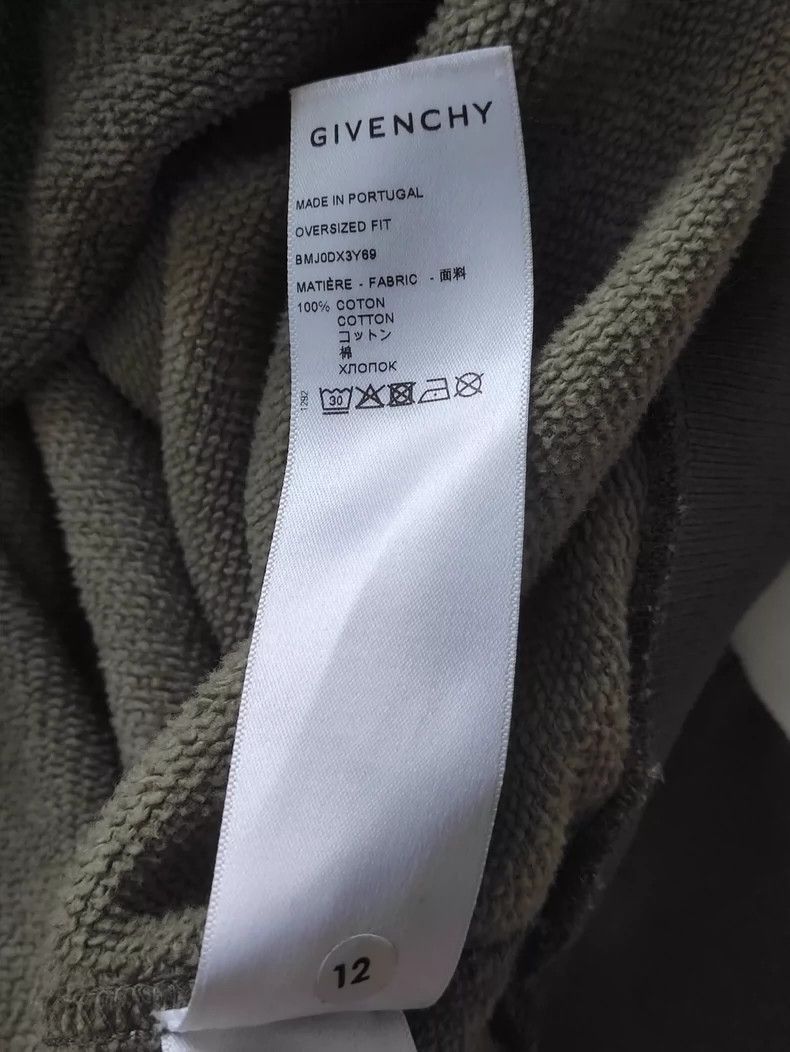 Givenchy Givenchy Givenchy Chito Collaboration Hoodie Sweatshirt -2 Size US S / EU 44-46 / 1 - 6 Thumbnail