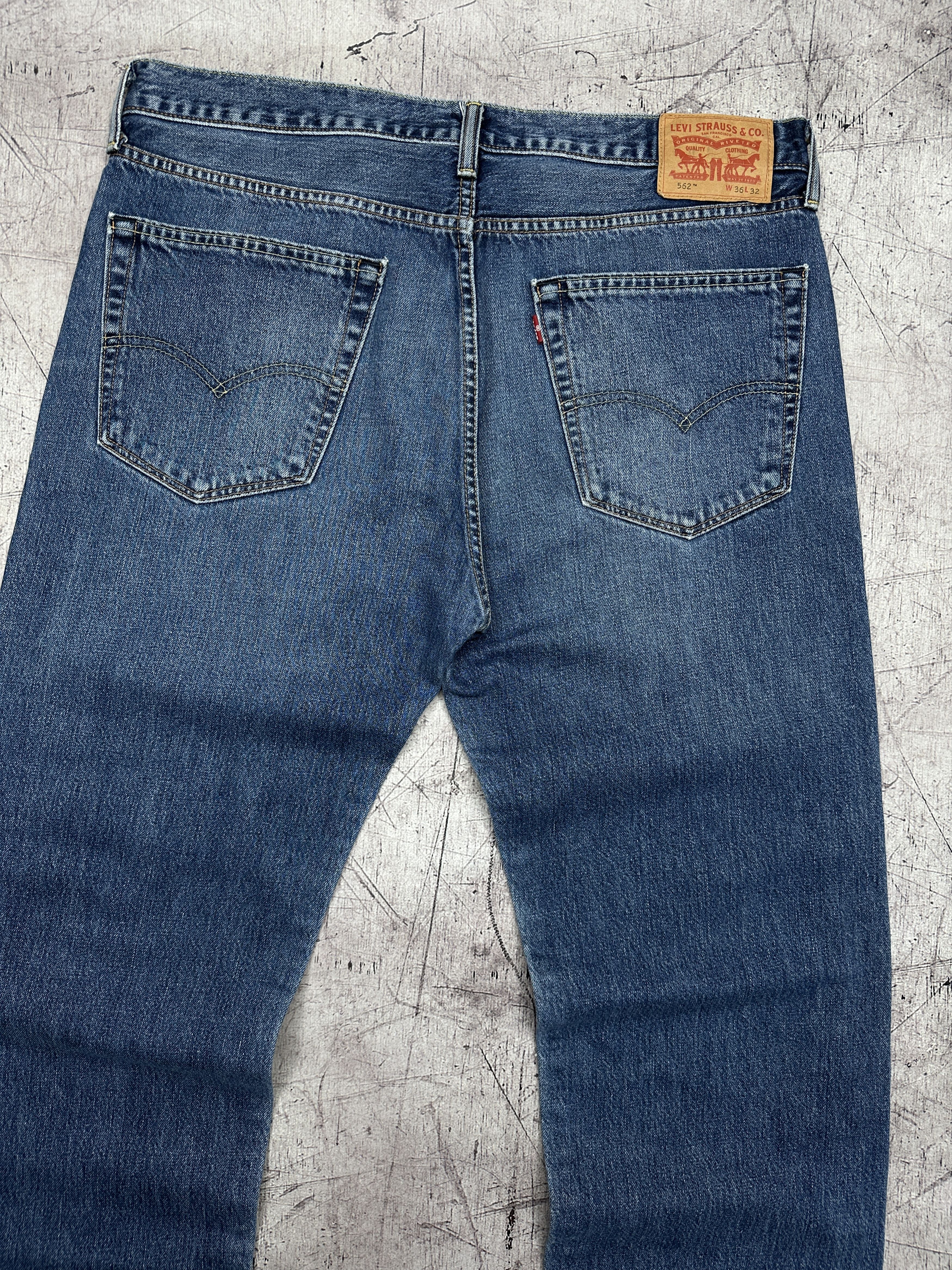 Levi's Levi's 562 Mens Denim Pants Jeans Size 36 x 32 Size US 36 / EU 52 - 2 Thumbnail