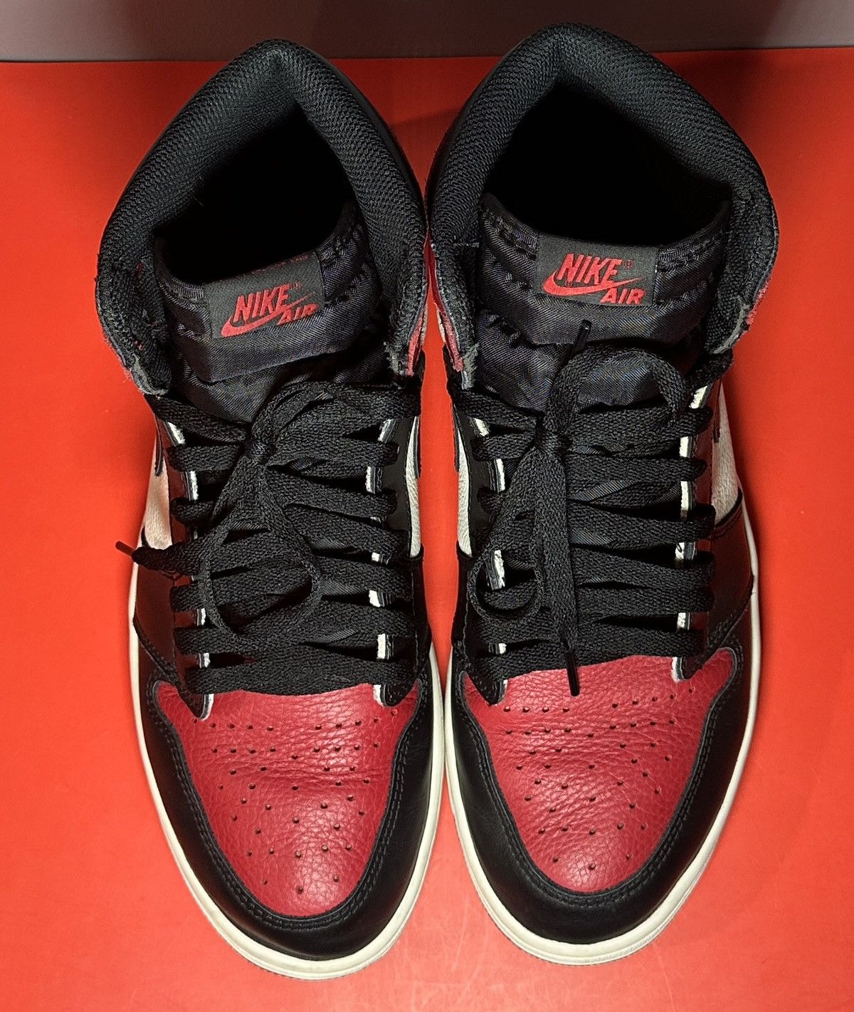 Jordan Brand Size 11 - Jordan 1 Retro OG High Bred Toe Size US 11 / EU 44 - 4 Thumbnail