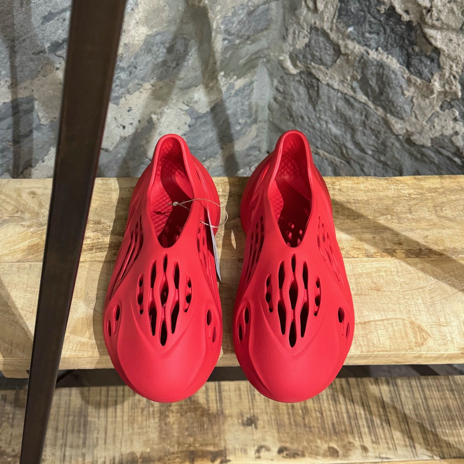Adidas × Kanye West Adidas Yeezy Foam Vermillion Runner Sneakers Size US 10 / EU 43 - 2 Thumbnail