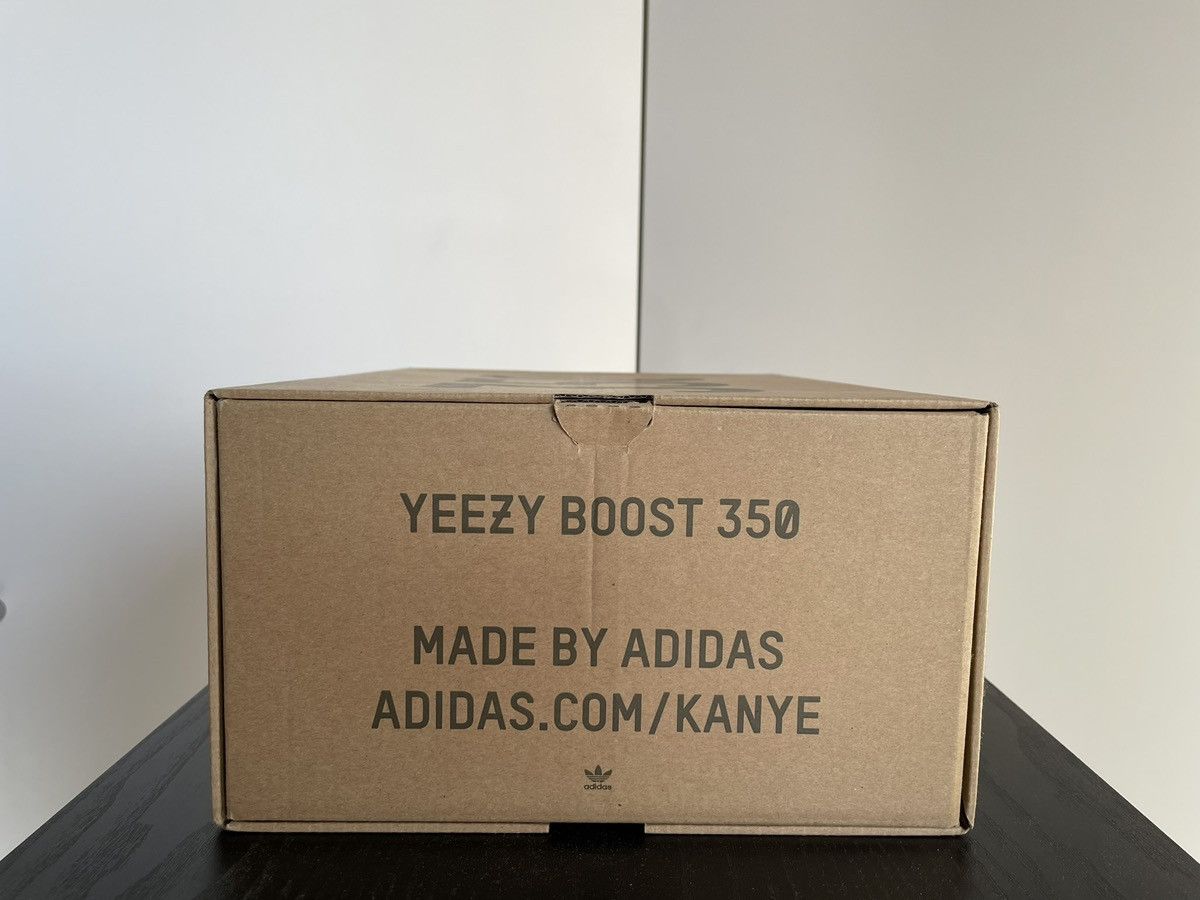 Adidas Yeezy Beluga 2.0 Size US 8.5 / IT 38.5 - 6 Thumbnail