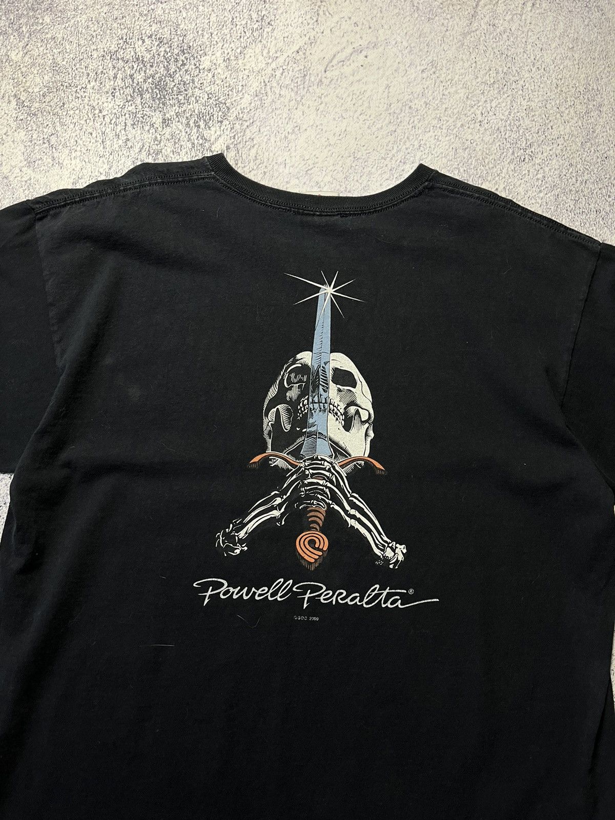 Powell Peralta 2005 Powell Peralta Skateboards T-Shirt Fading Distressed Size US XL / EU 56 / 4 - 17 Thumbnail