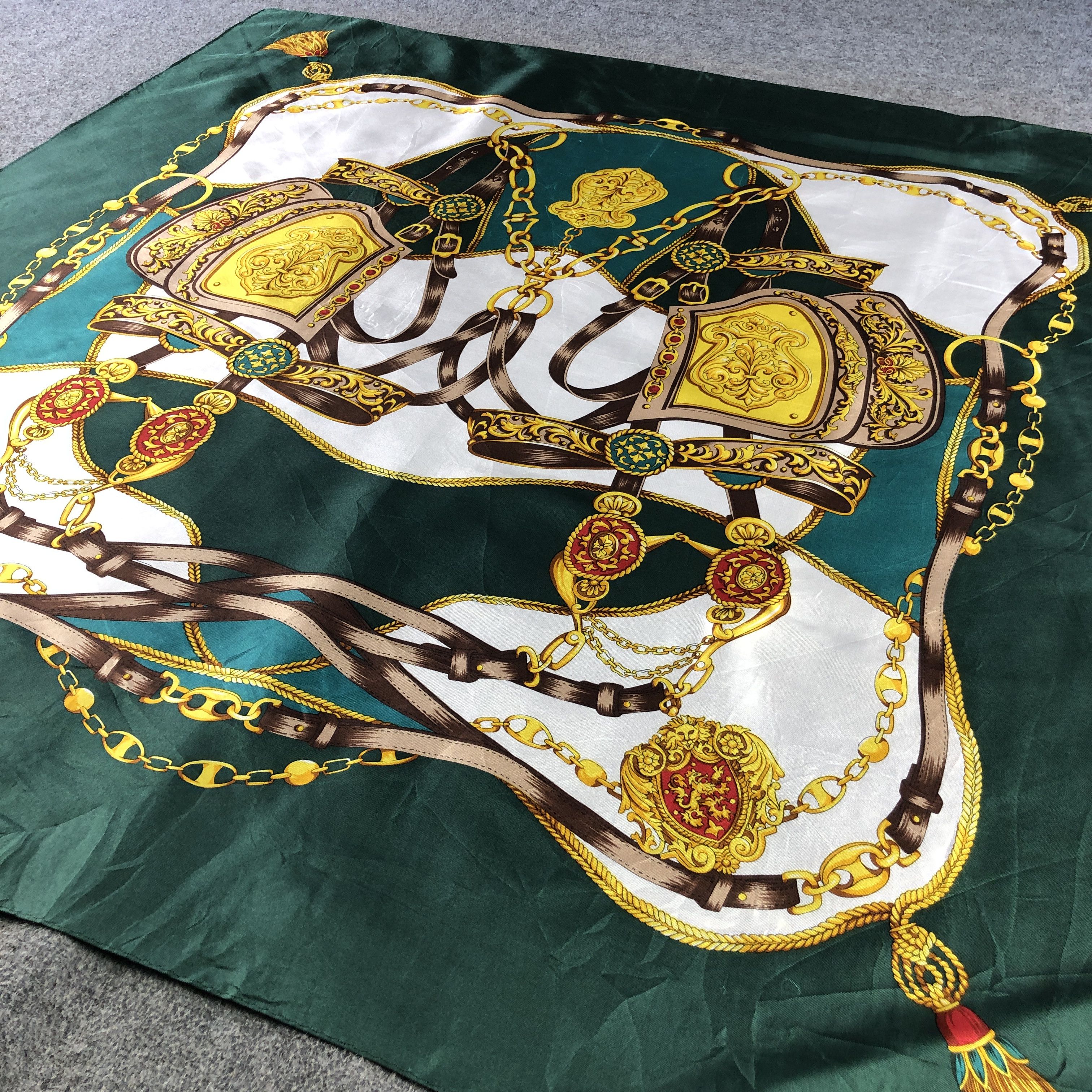 Vintage Vintage Luxury Silk Scarf M1324 Size ONE SIZE - 3 Thumbnail